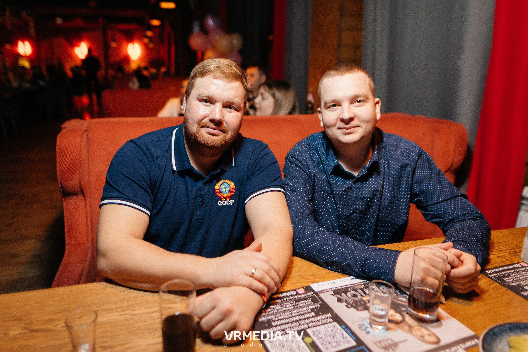 Крупным Планов в гриль-баре «Жара»