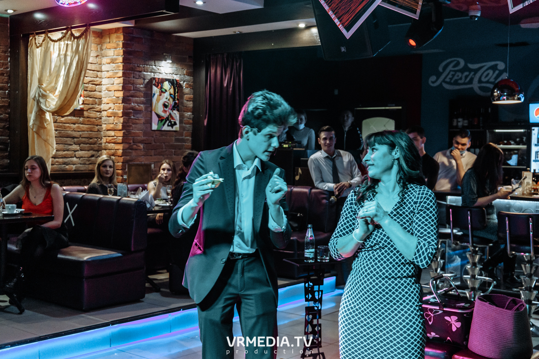 Международный женский день в караоке-баре «Четыре стихии»