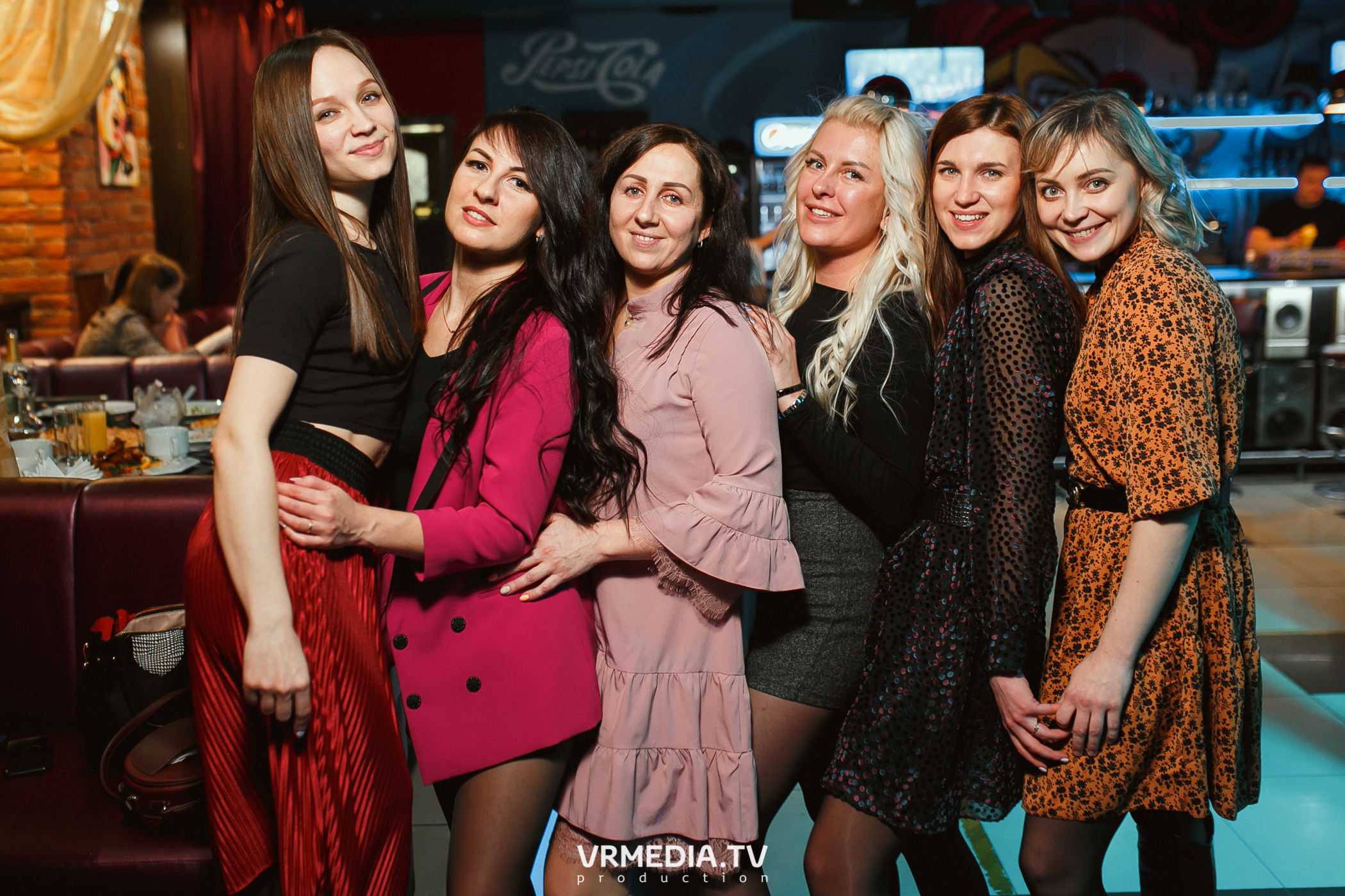 Международный женский день в караоке-баре «Четыре стихии»