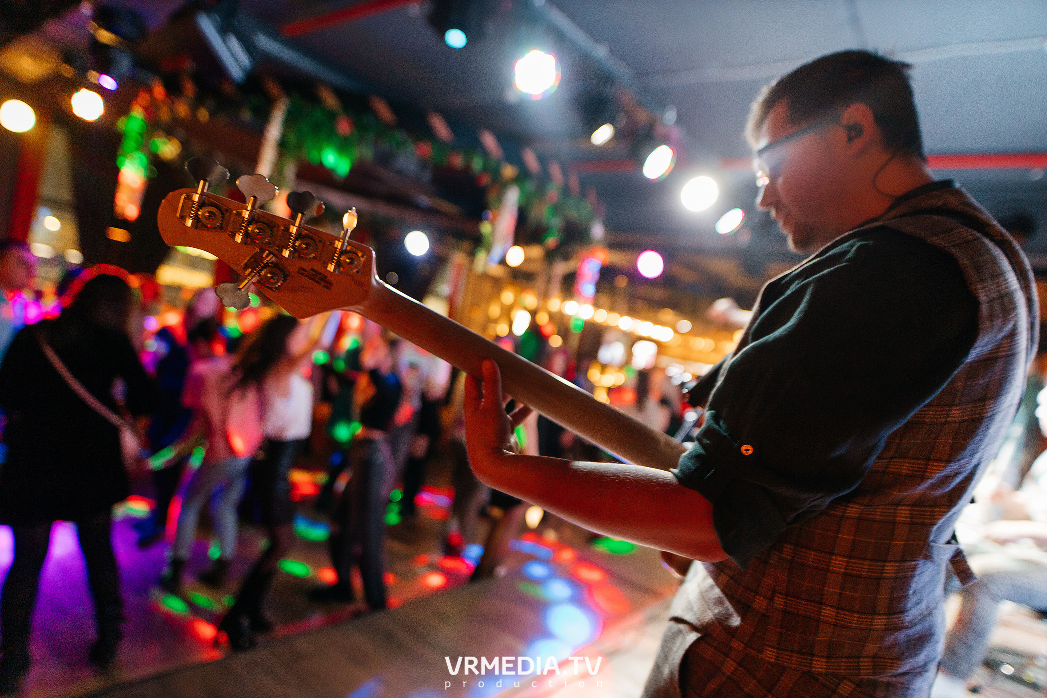 Крупным Планов в гриль-баре «Жара»