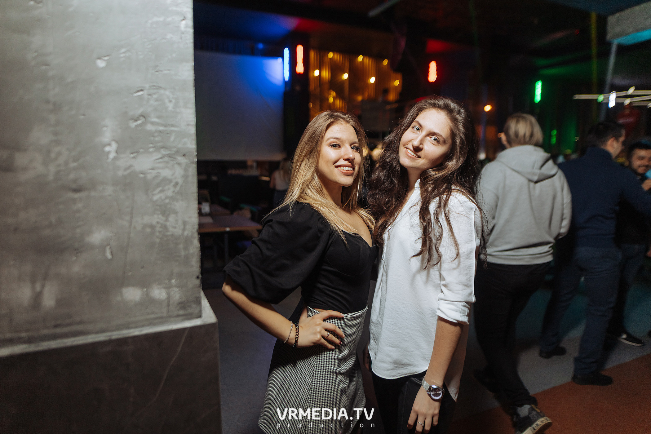 Выходные в баре «DOSKI»