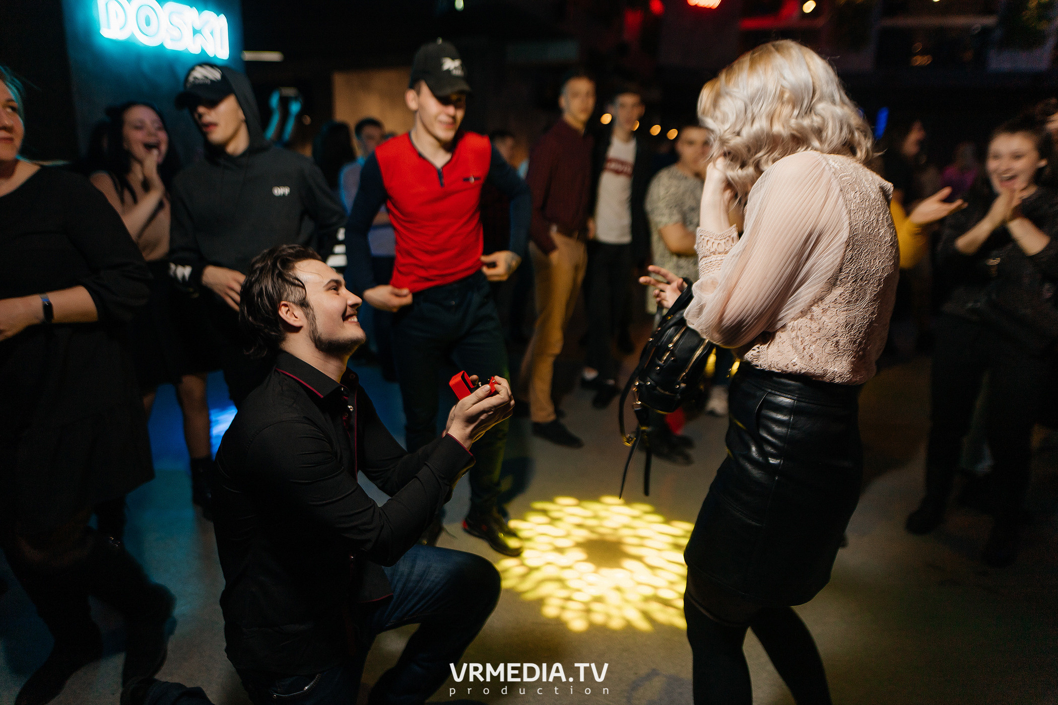 Выходные в баре «DOSKI»