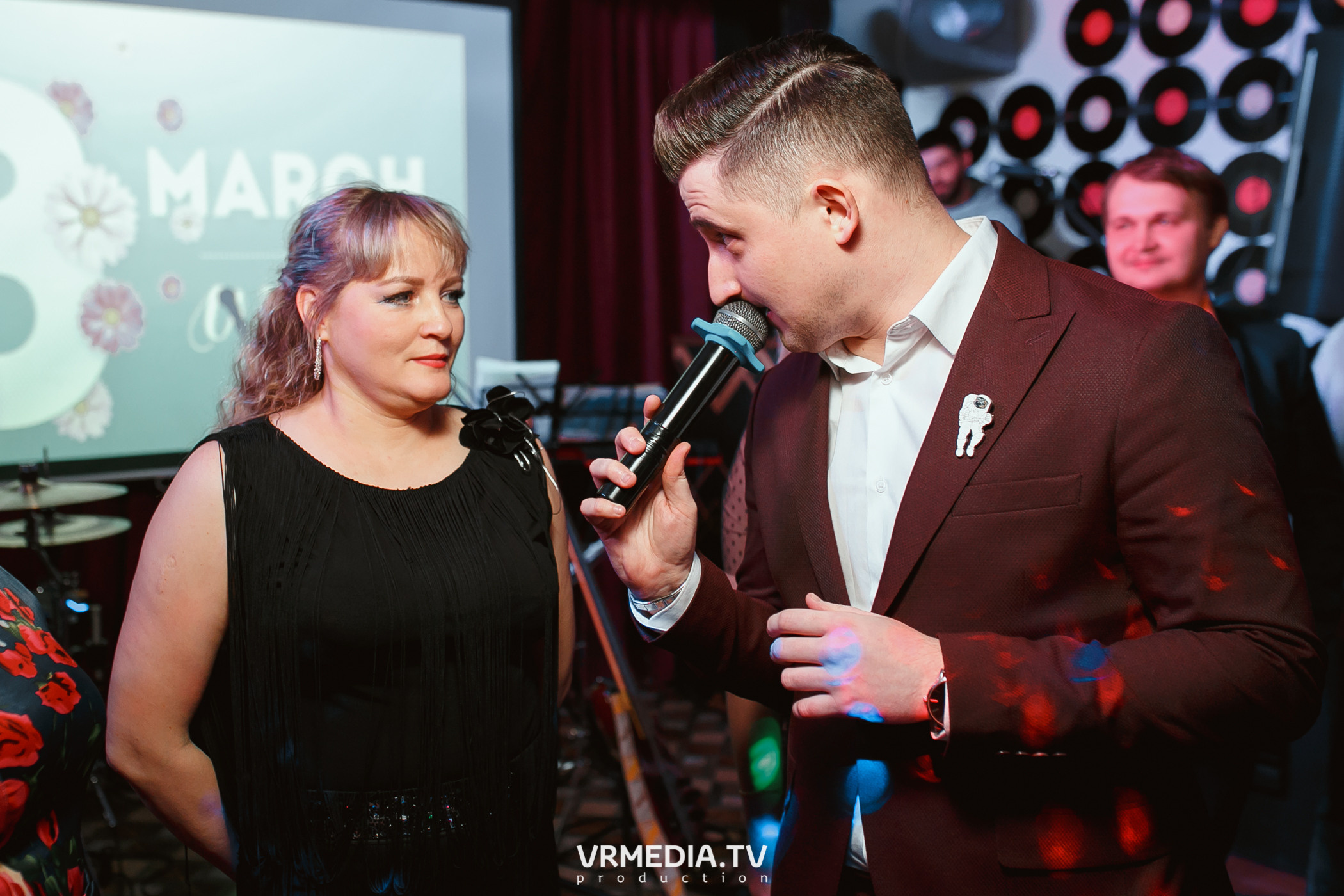 Международный женский день в караоке «Mimo Not»