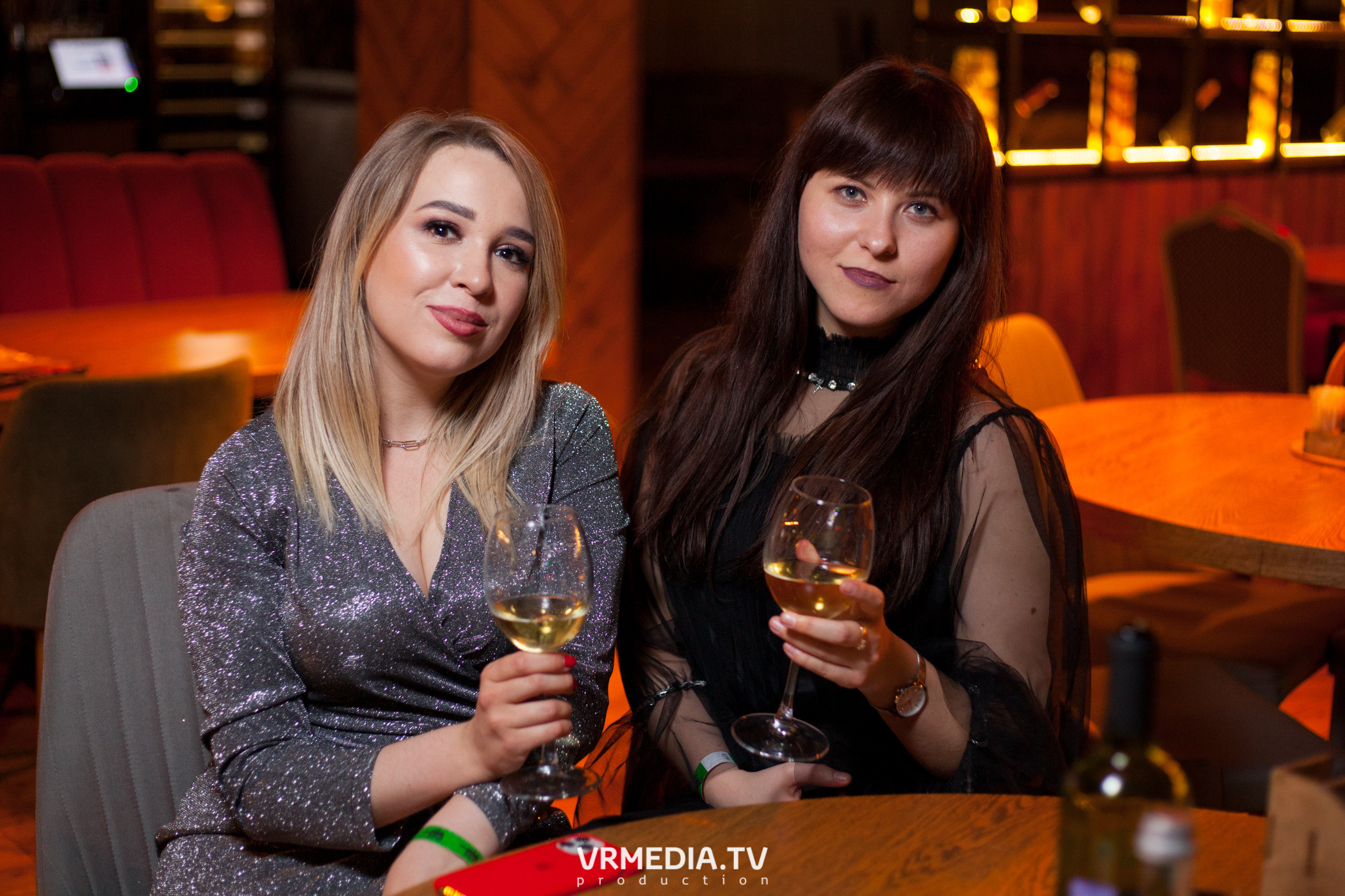 Крупным Планом в гриль-баре «Жара»