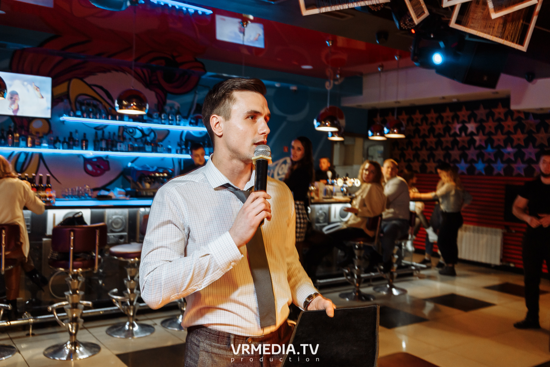 Международный женский день в караоке-баре «Четыре стихии»