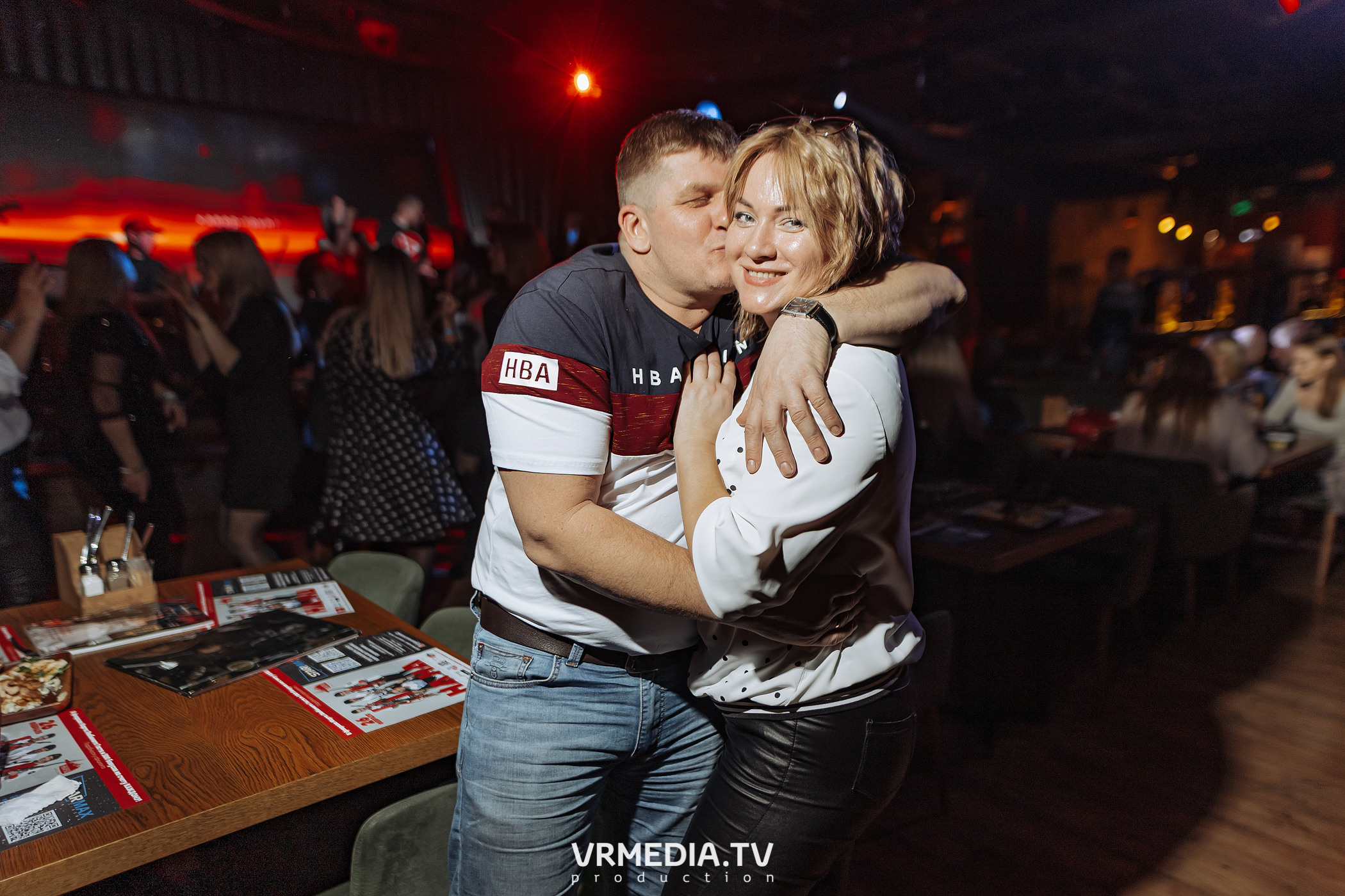 Алые Паруса в гриль-баре «Жара»