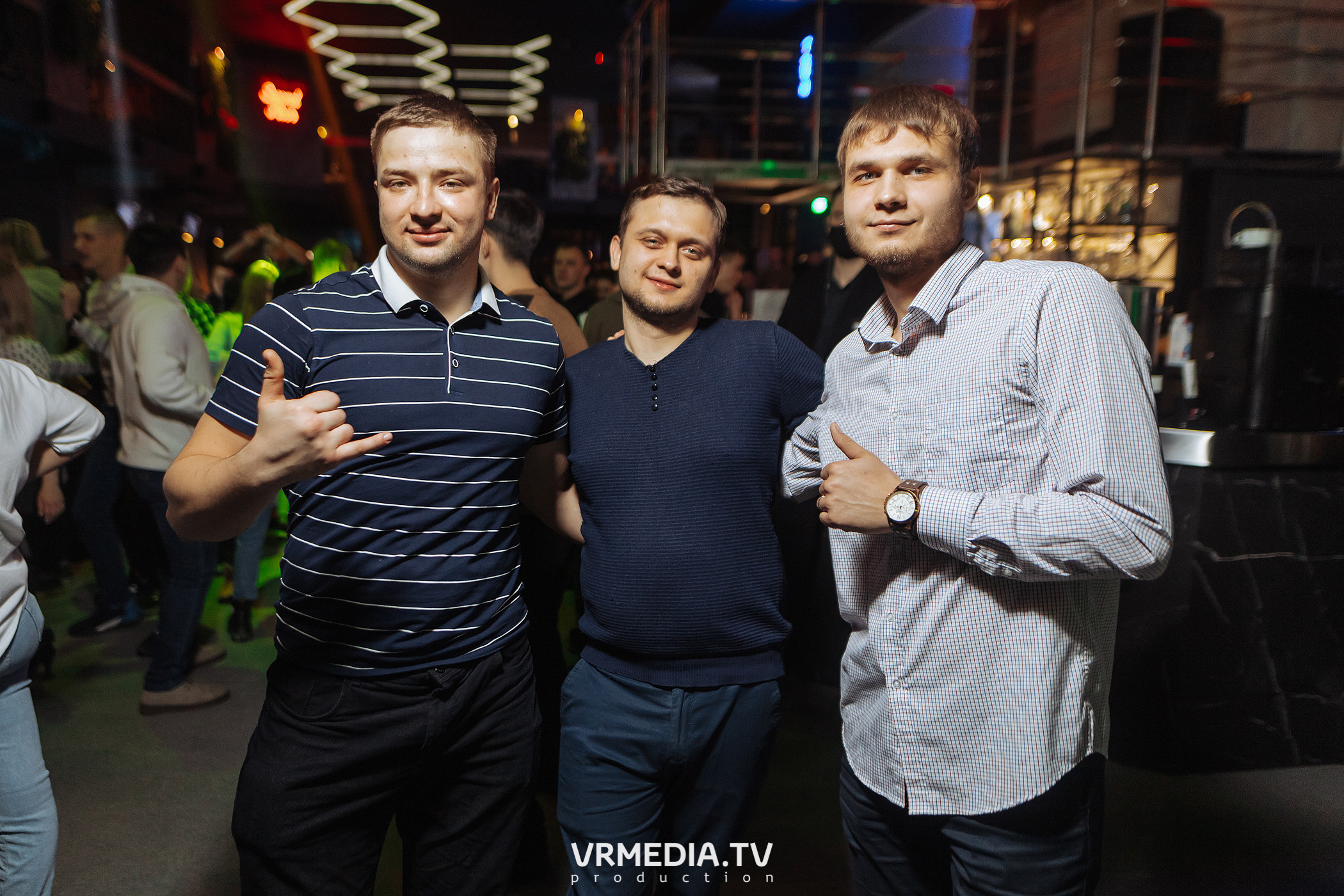 Выходные в баре «DOSKI»