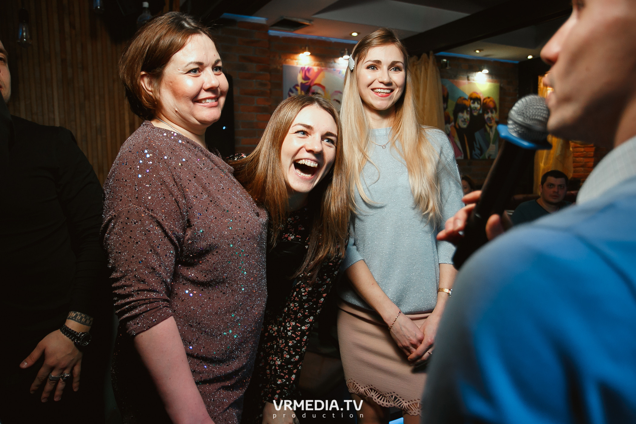 Международный женский день в караоке-баре «Четыре стихии»