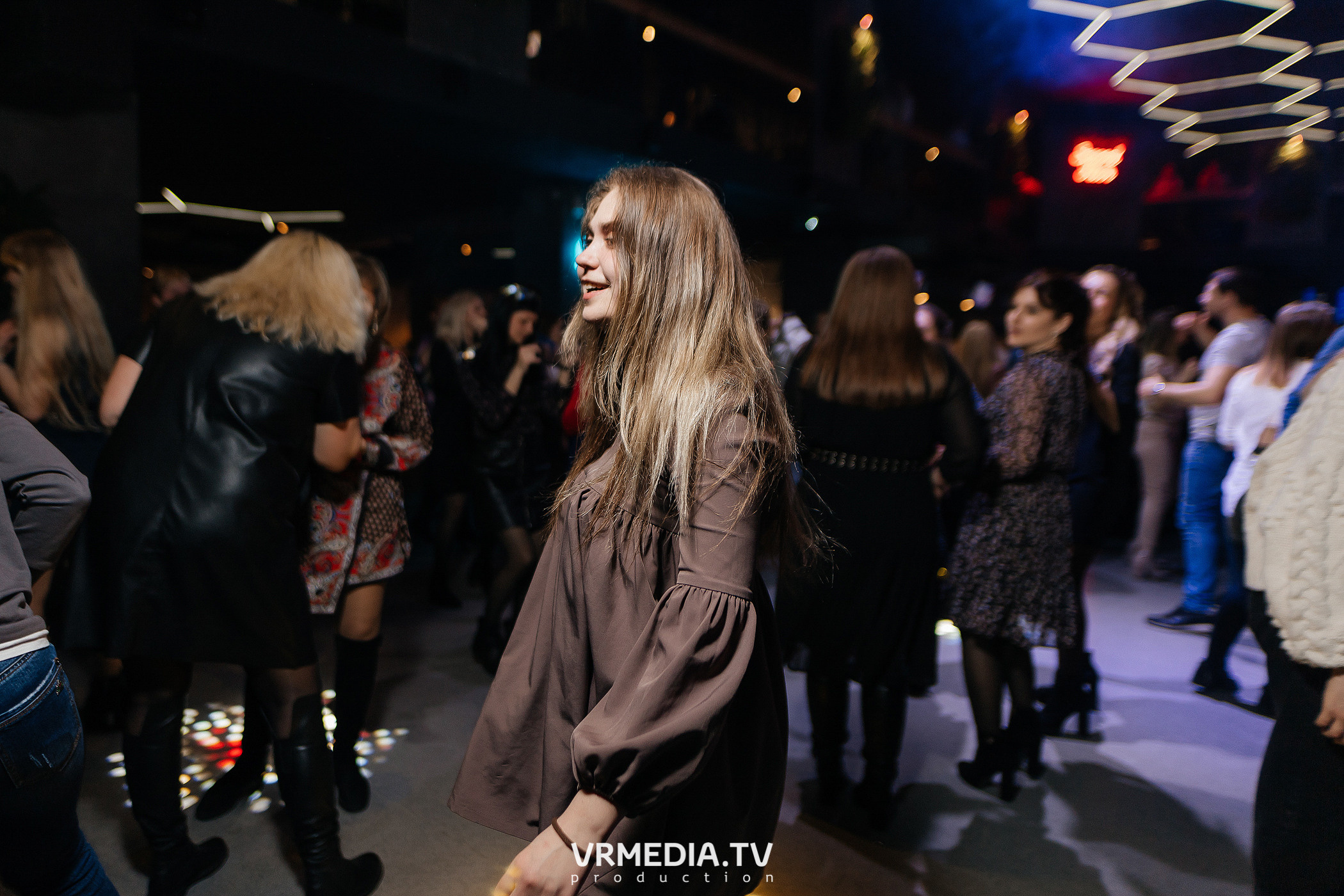 Выходные в баре «DOSKI»