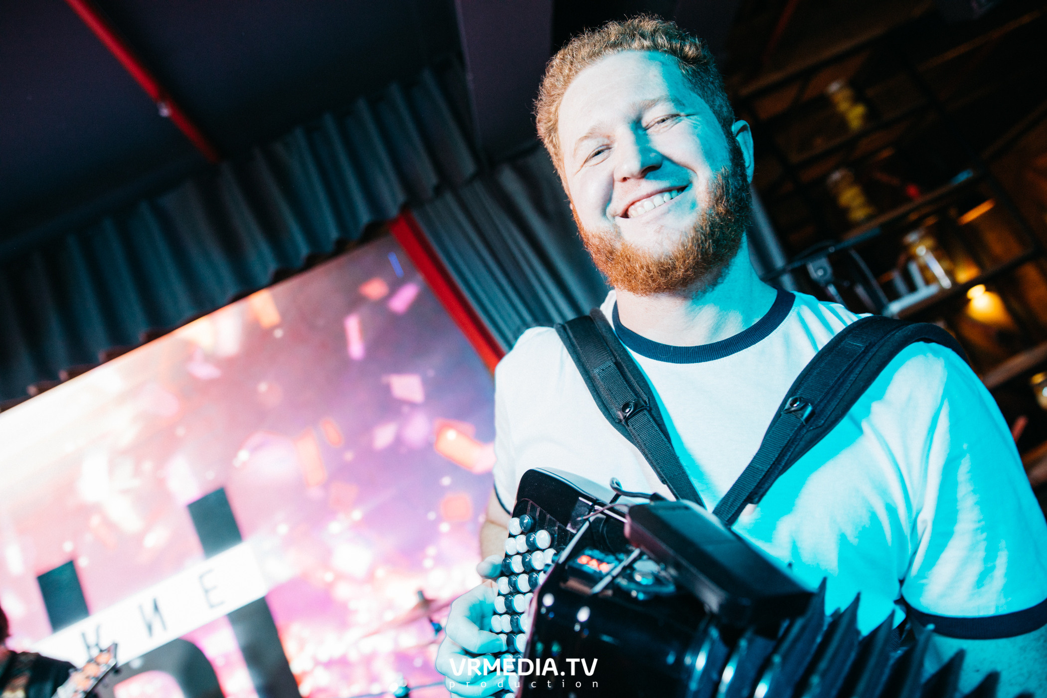 Мы русские в гриль-баре «Жара»