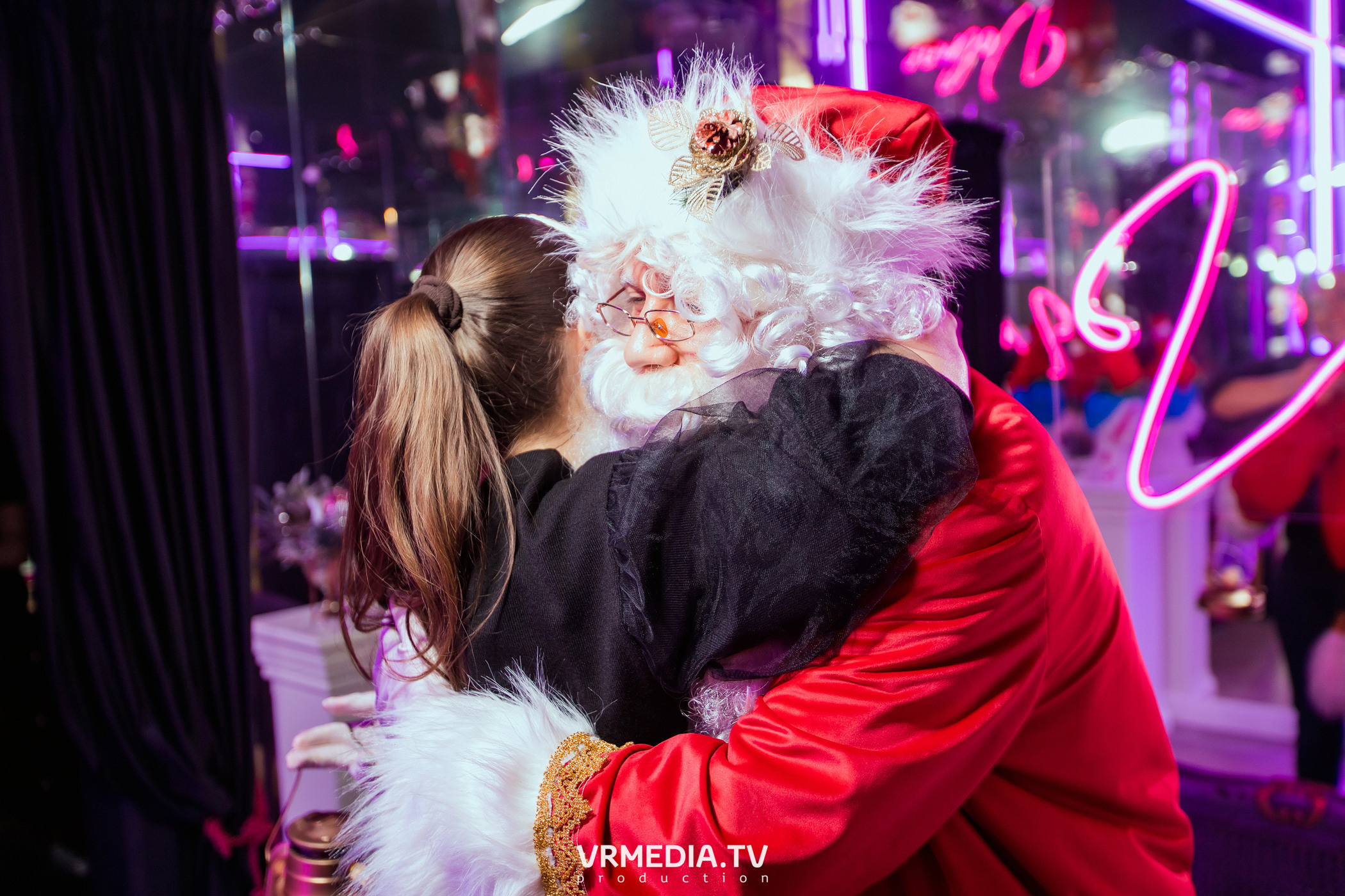 Merry Christmas в караоке «Volna»