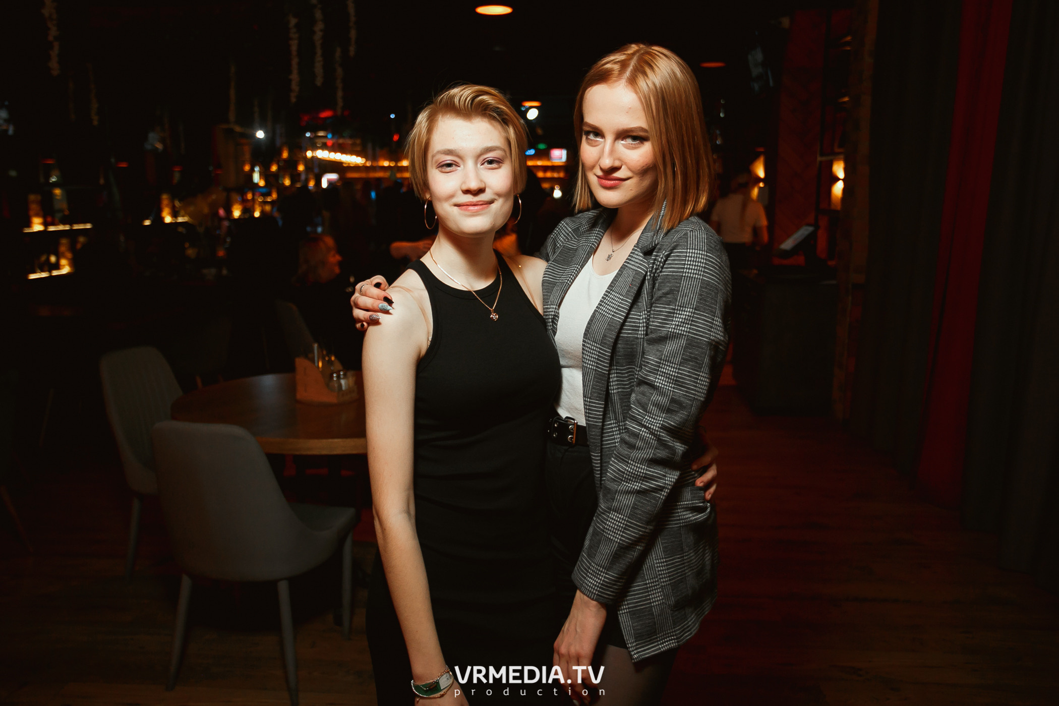 Крупным Планом в гриль-баре «Жара»