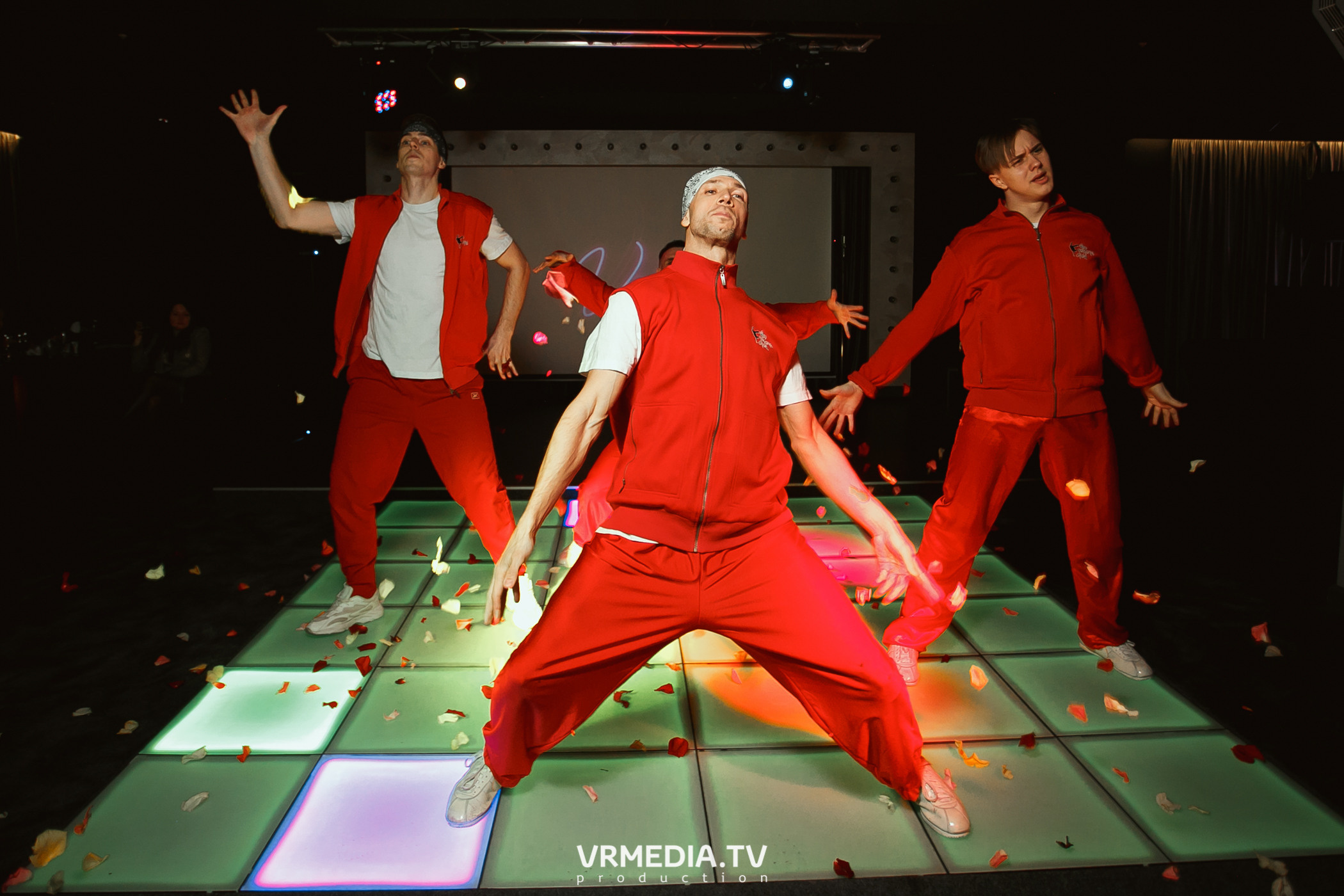 Women’s weekend в караоке «Volna»