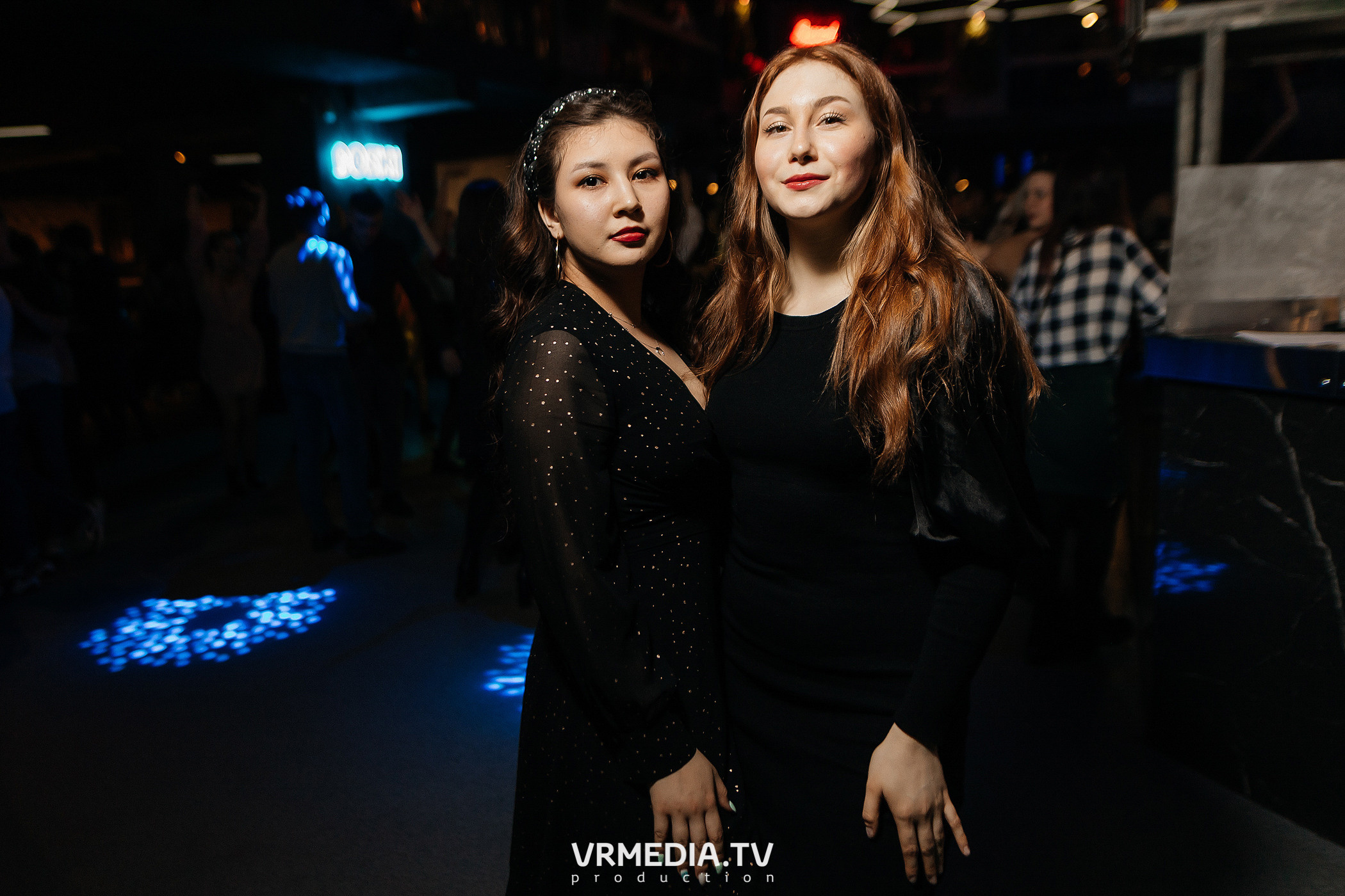 Выходные в баре «DOSKI»