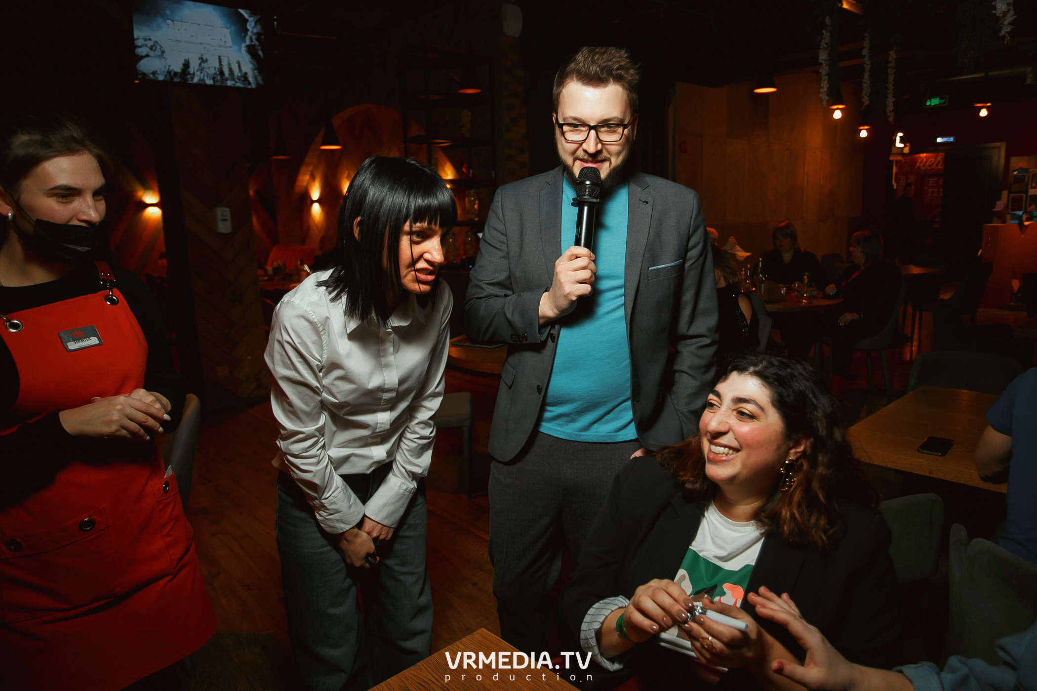 Крупным Планом в гриль-баре «Жара»