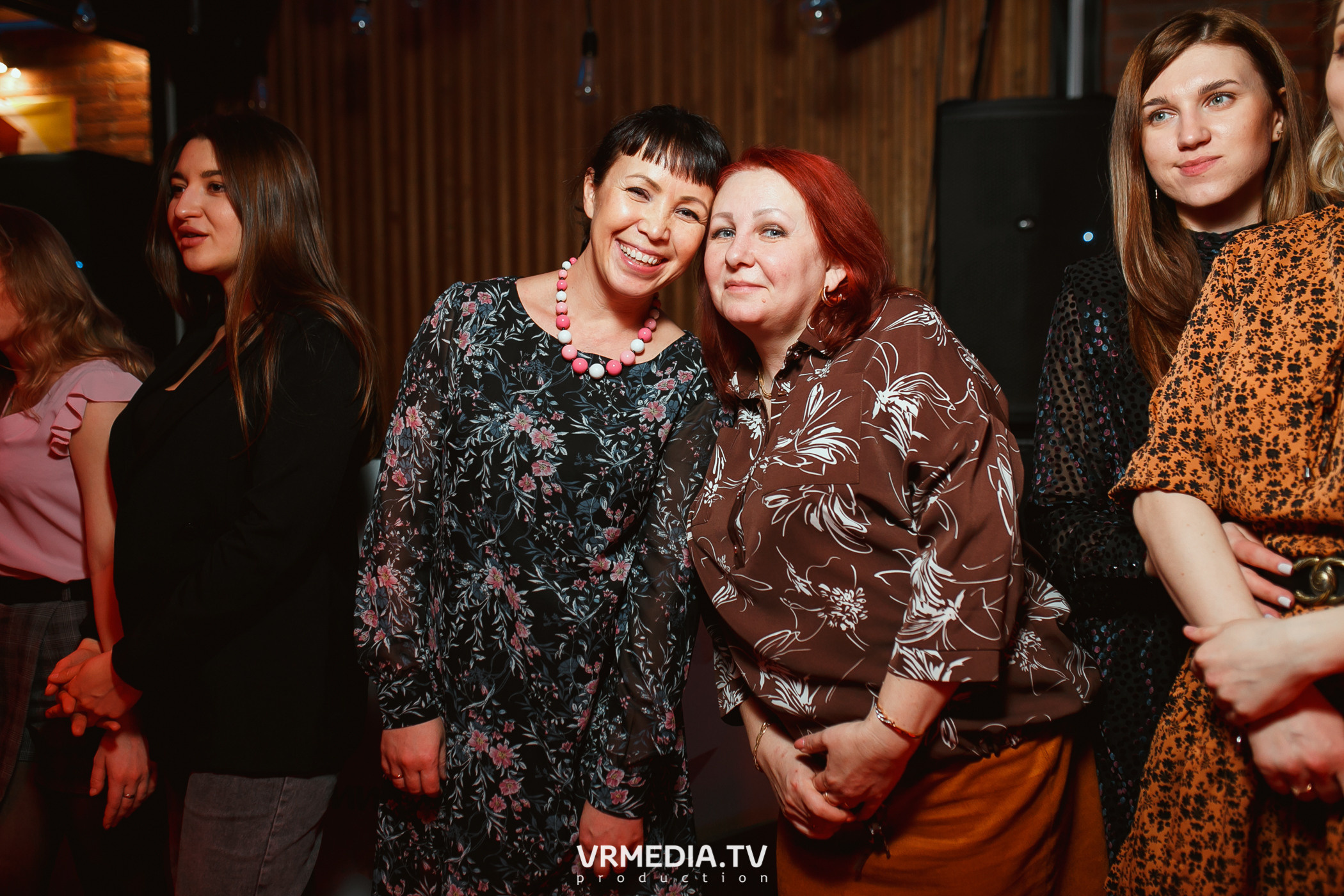 Международный женский день в караоке-баре «Четыре стихии»