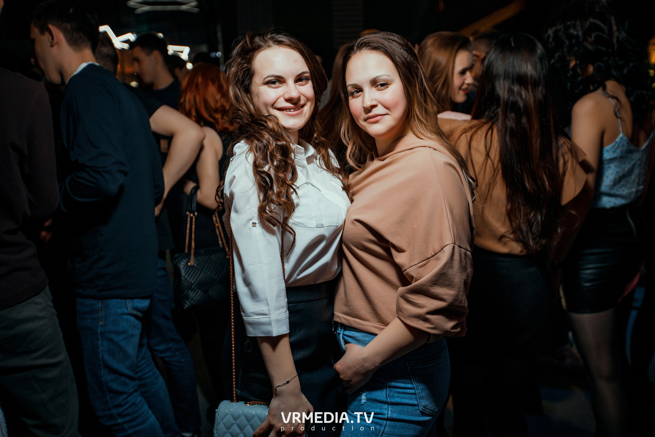 Выходные в баре «DOSKI»