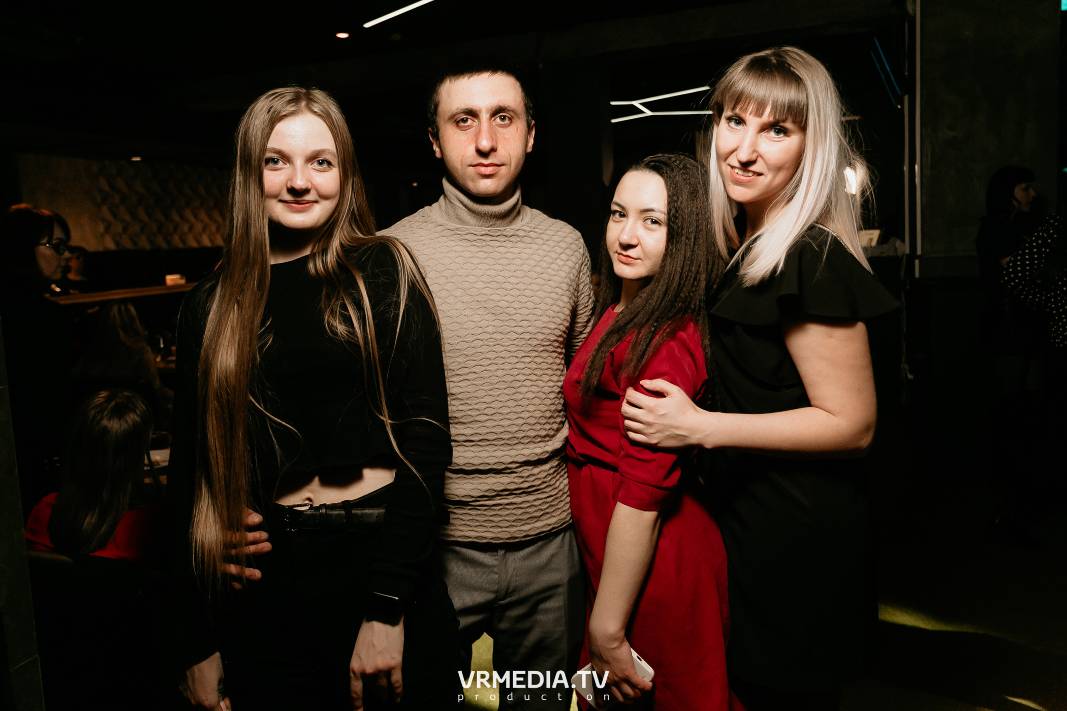 Выходные в баре «DOSKI»