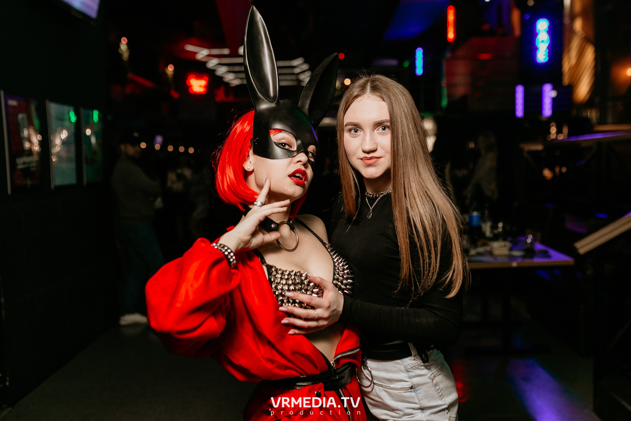 Выходные в баре «DOSKI»