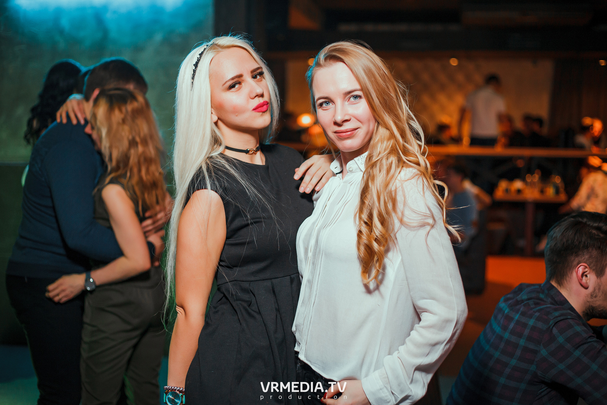 Выходные в баре «DOSKI»