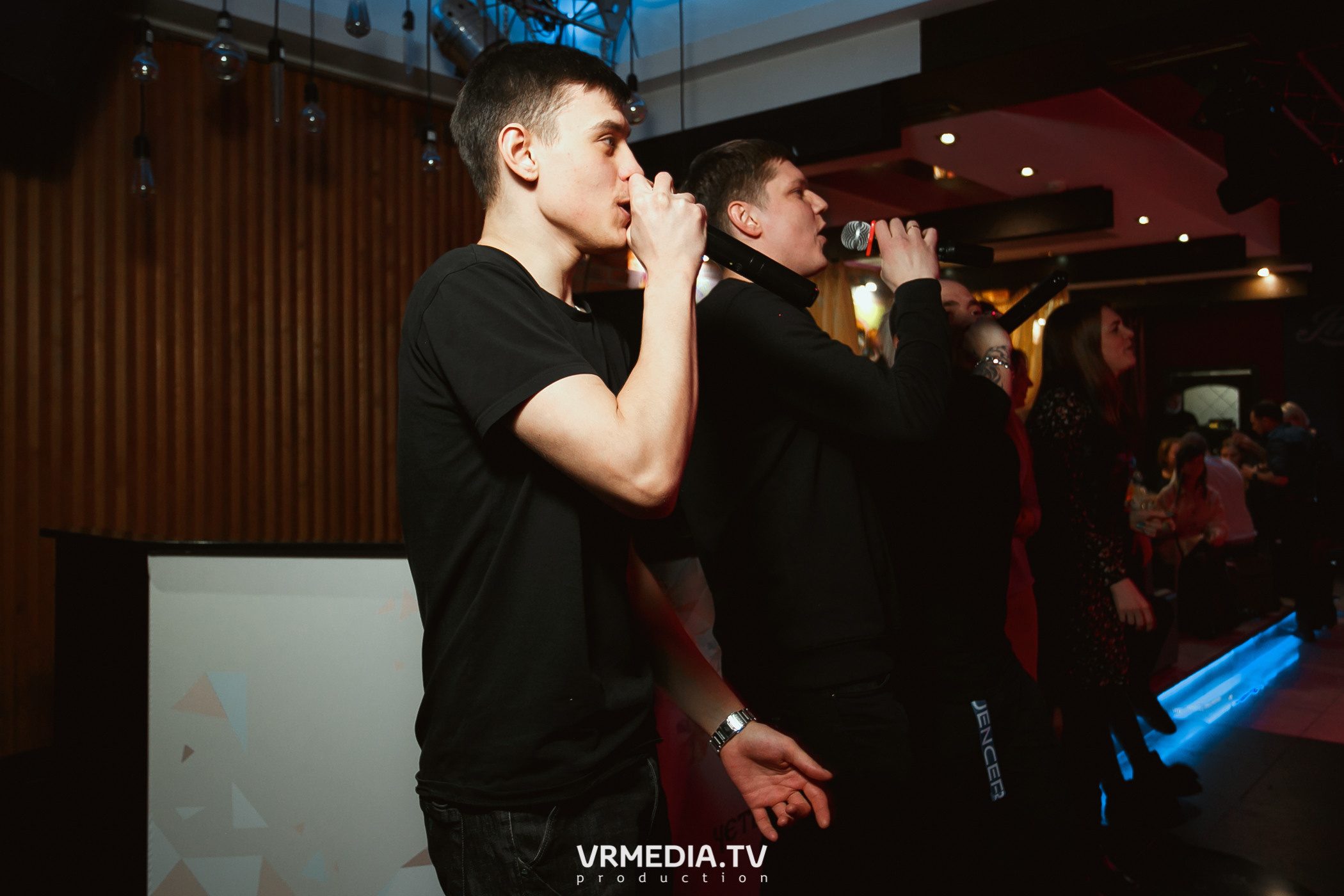 Международный женский день в караоке-баре «Четыре стихии»