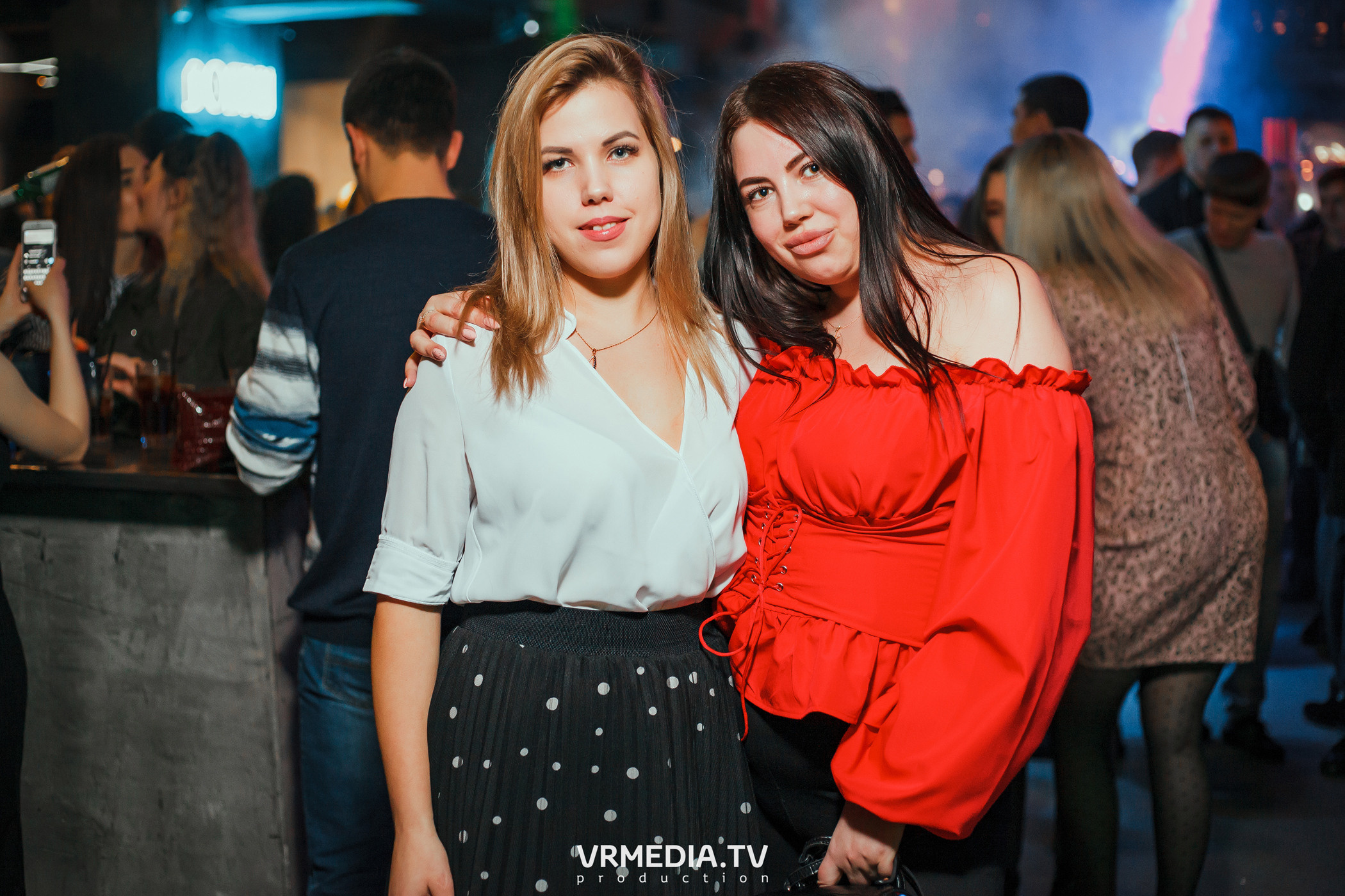 Выходные в баре «DOSKI»