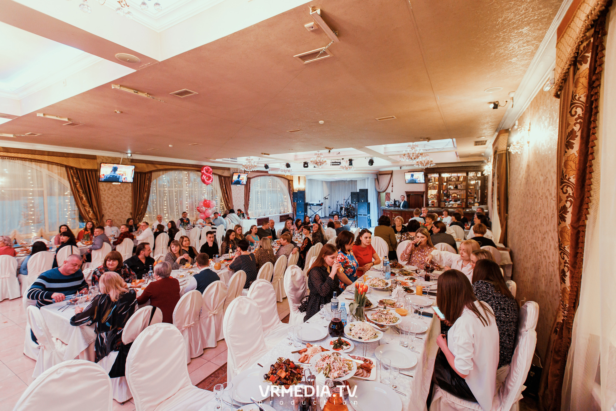 Международный женский день в РК «Лазурный Берег»