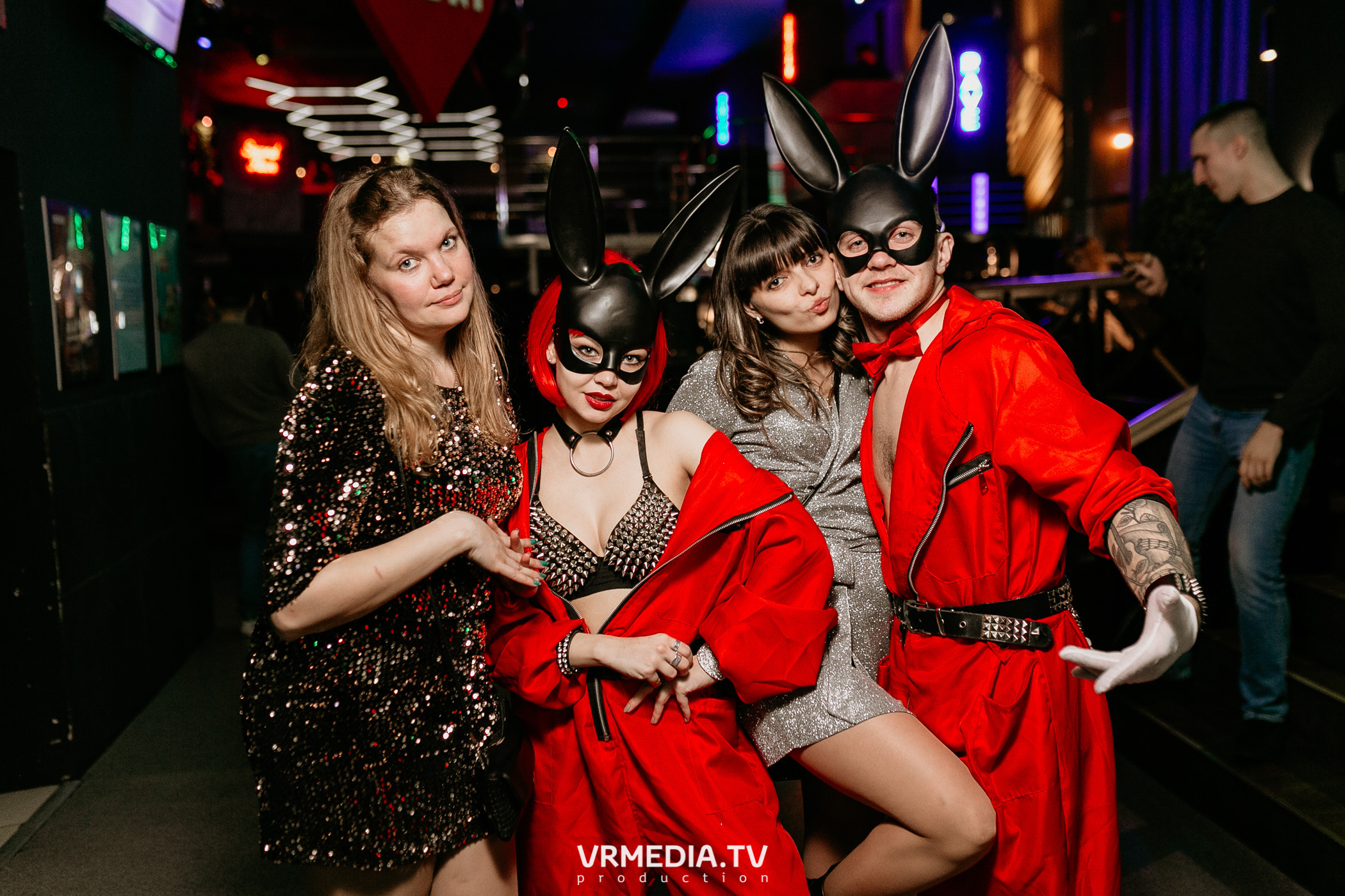 Выходные в баре «DOSKI»