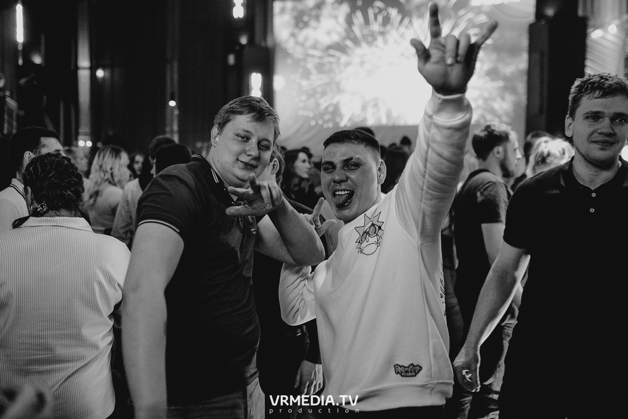 Выходные в баре «DOSKI»