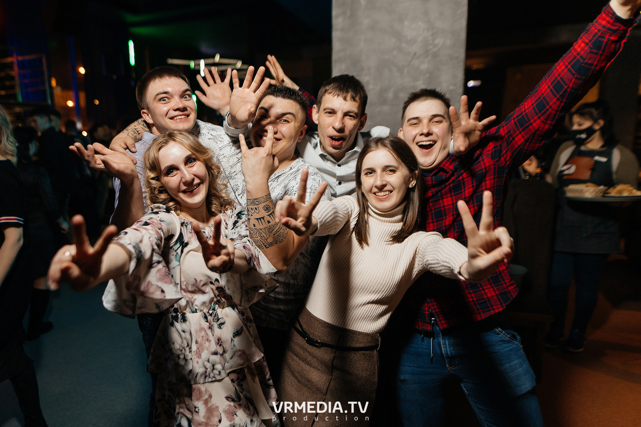 Выходные в баре «DOSKI»