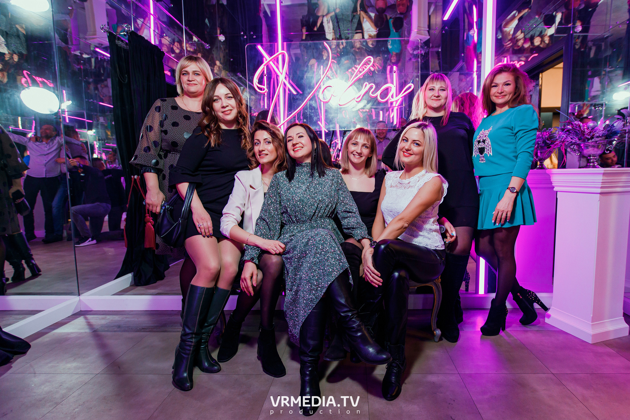 Women’s weekend в караоке «Volna»