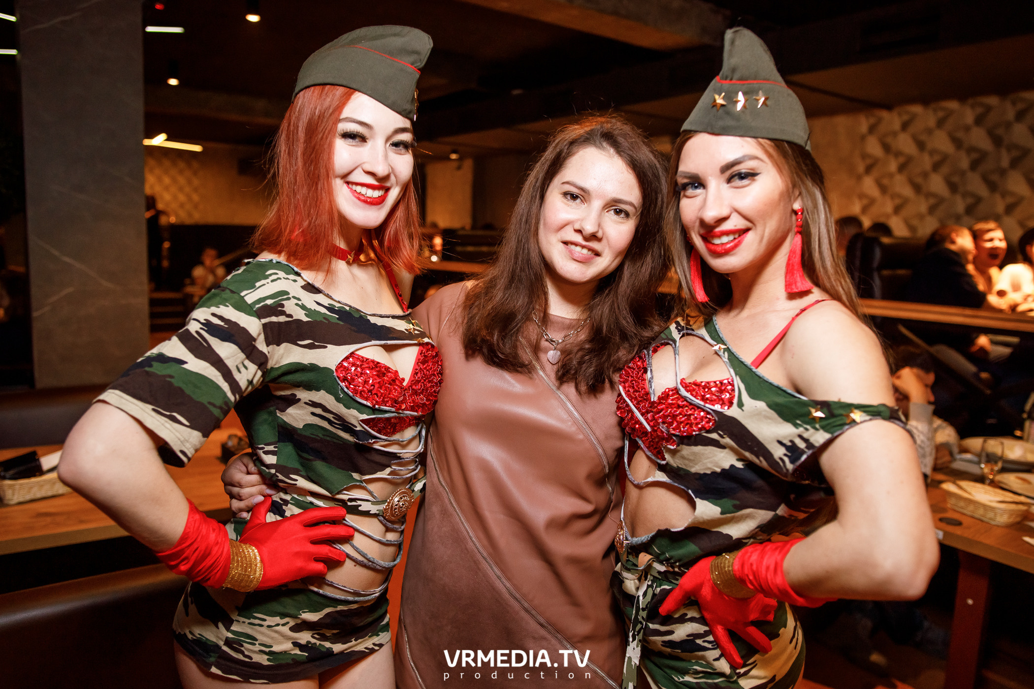 Выходные в баре «DOSKI»