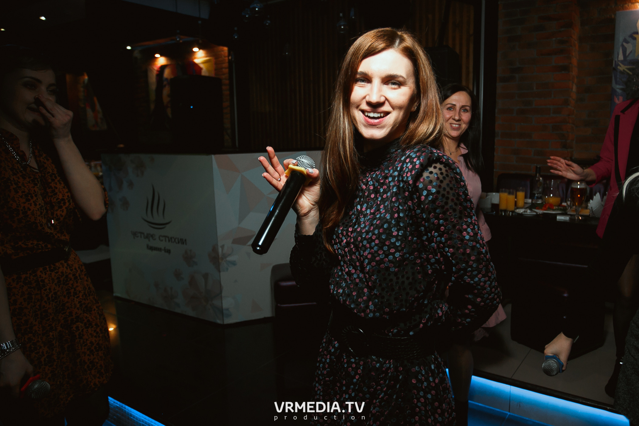 Международный женский день в караоке-баре «Четыре стихии»