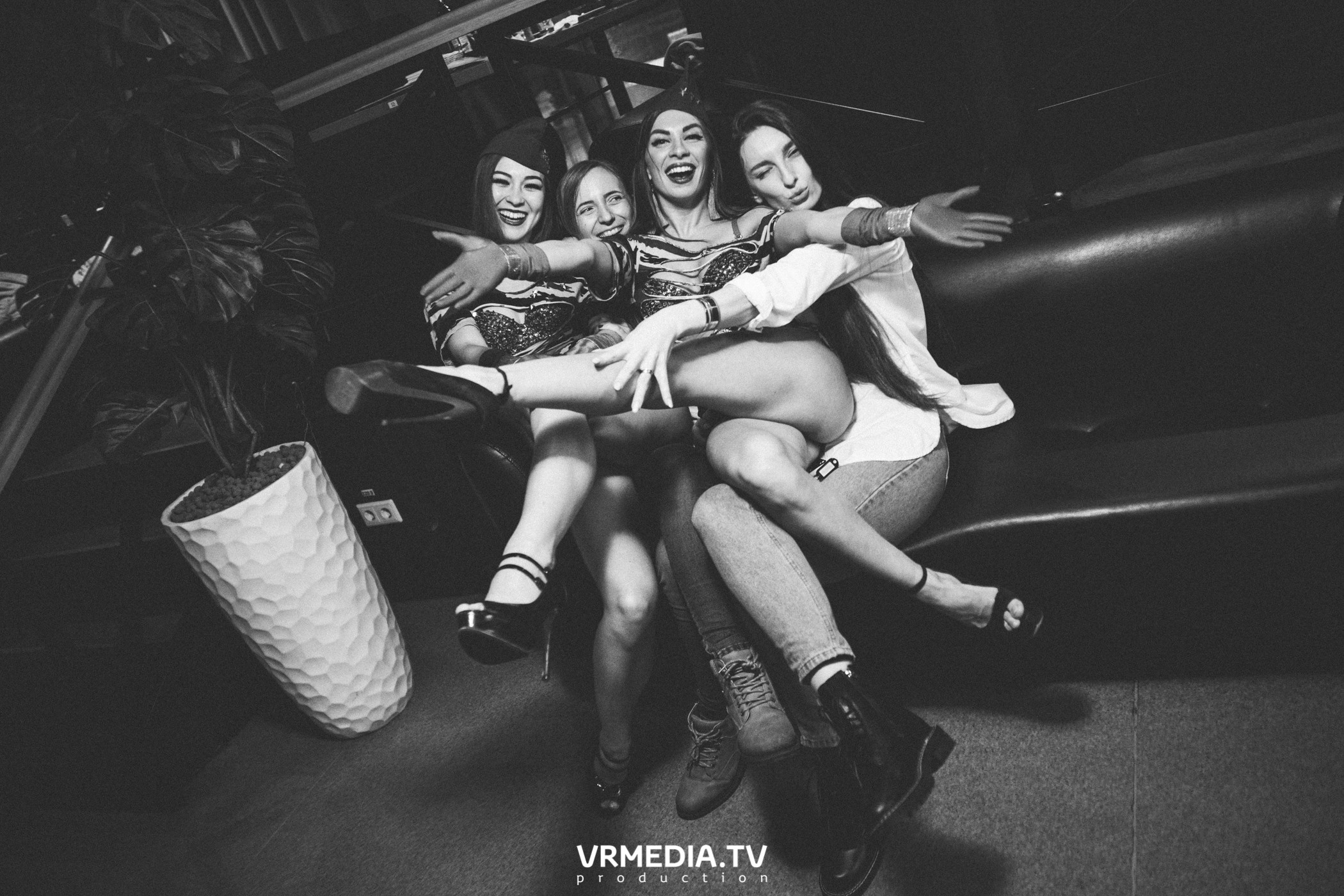 Выходные в баре «DOSKI»