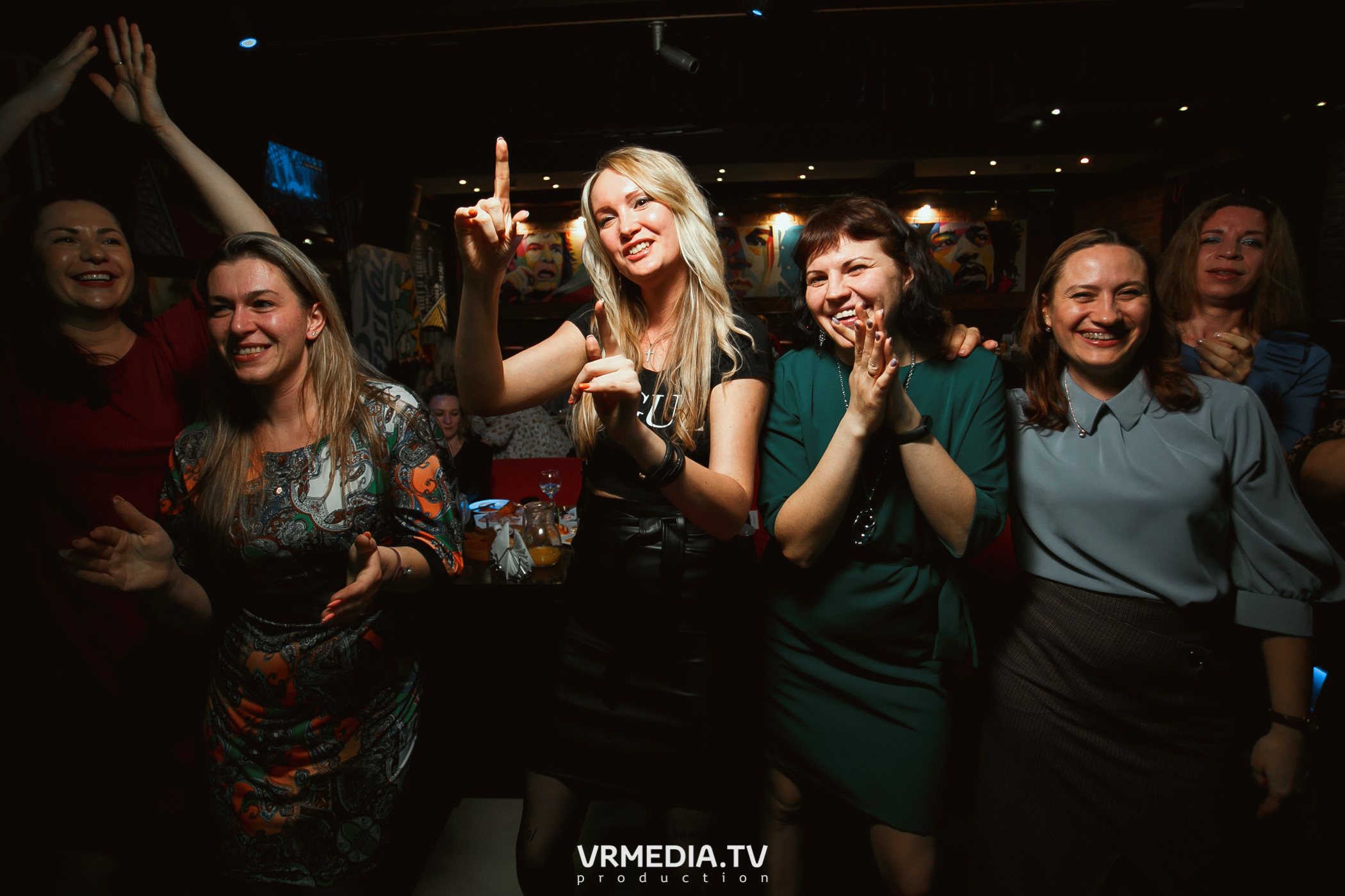 Международный женский день в караоке-баре «Четыре стихии»