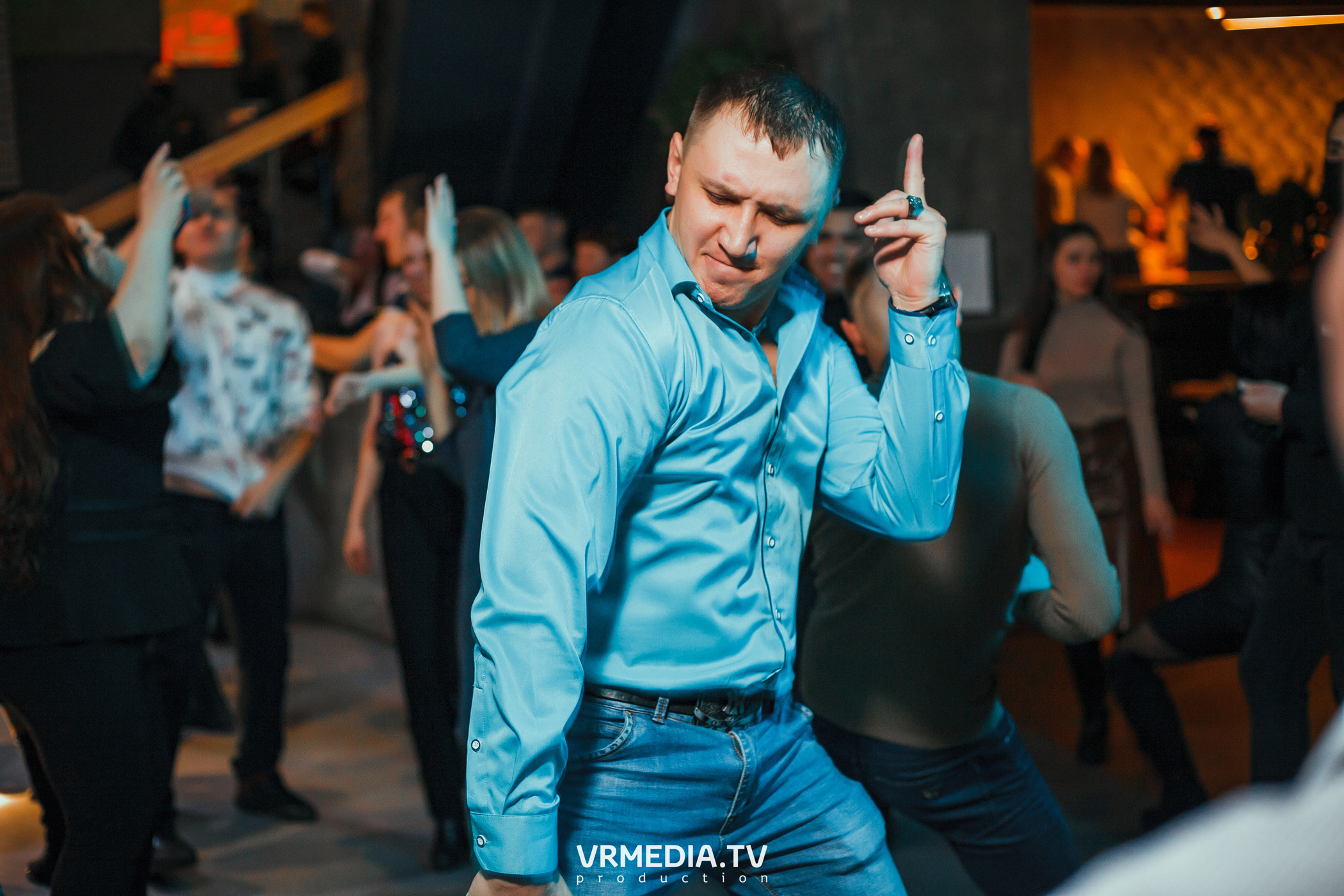 Выходные в баре «DOSKI»