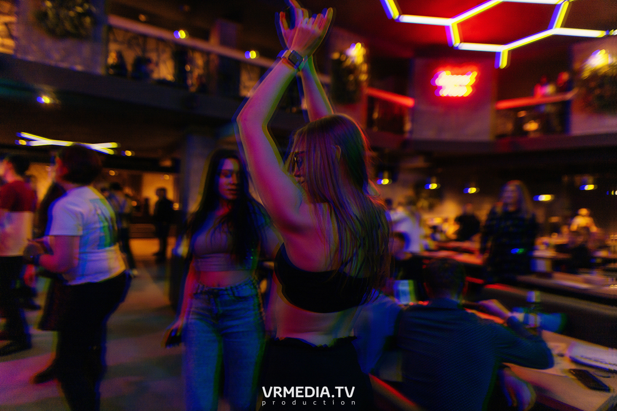 Выходные в баре «DOSKI»