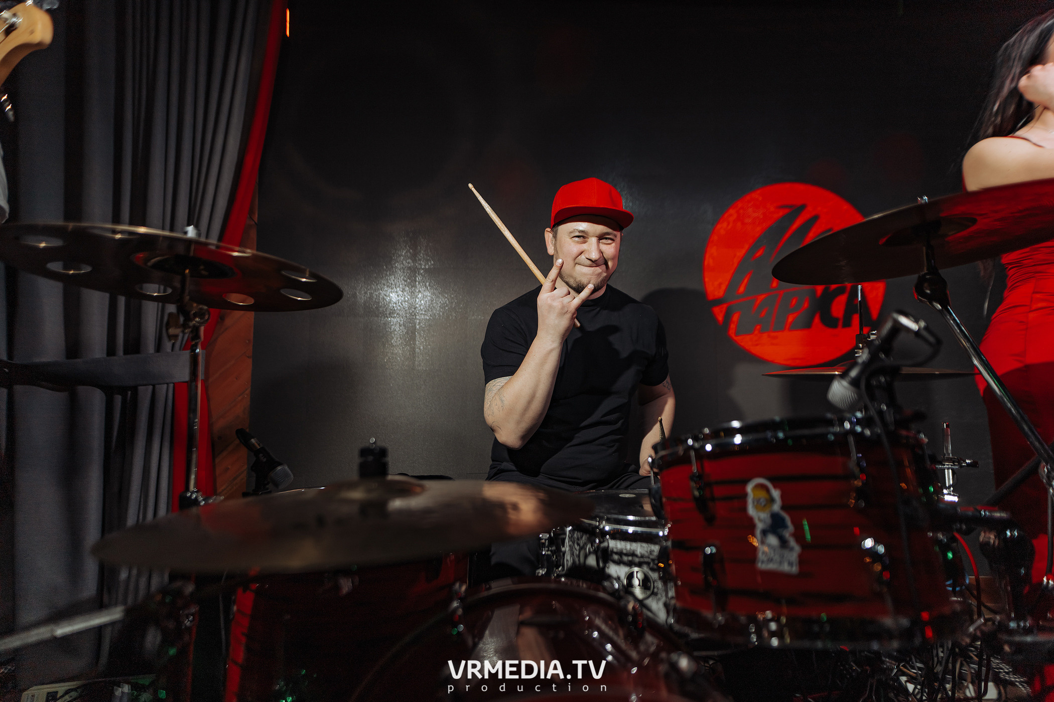 Алые Паруса в гриль-баре «Жара»