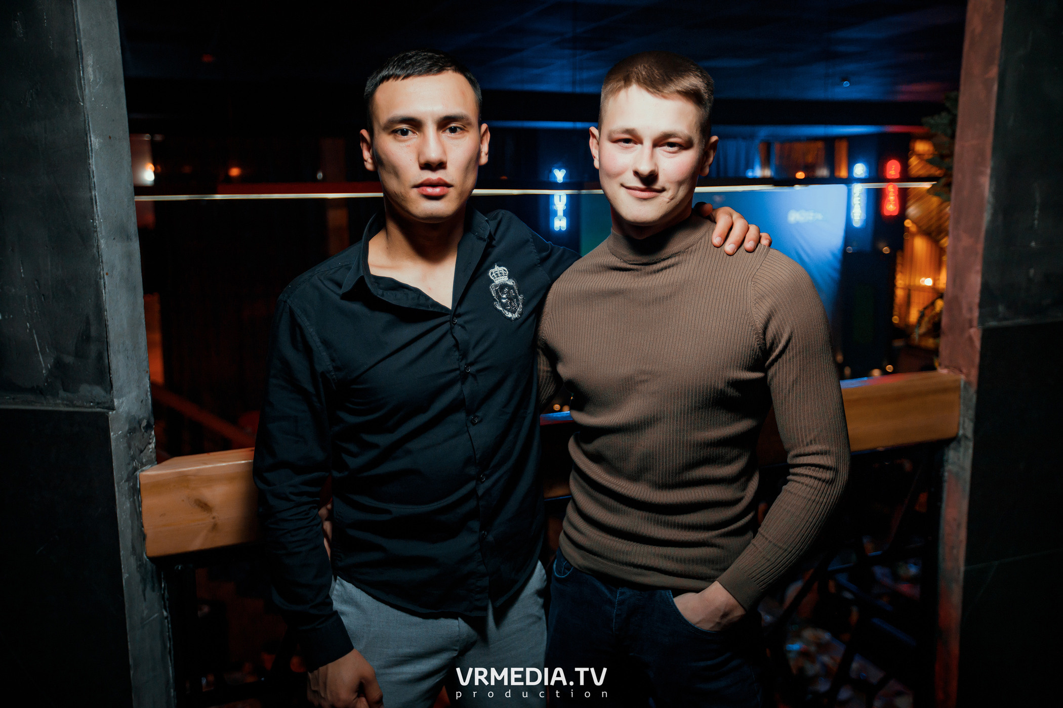 Выходные в баре «DOSKI»