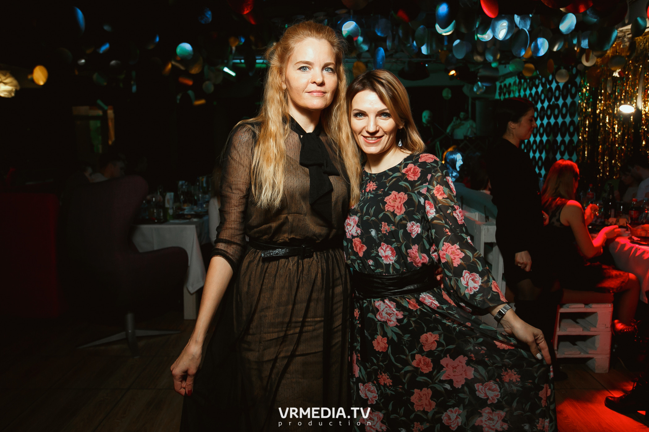 Международный женский день в караоке «Mimo Not»