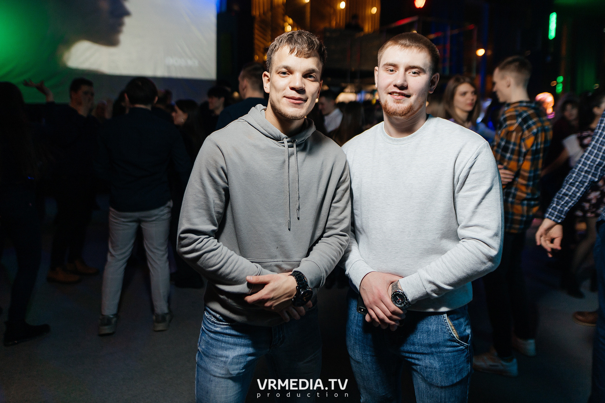 Выходные в баре «DOSKI»