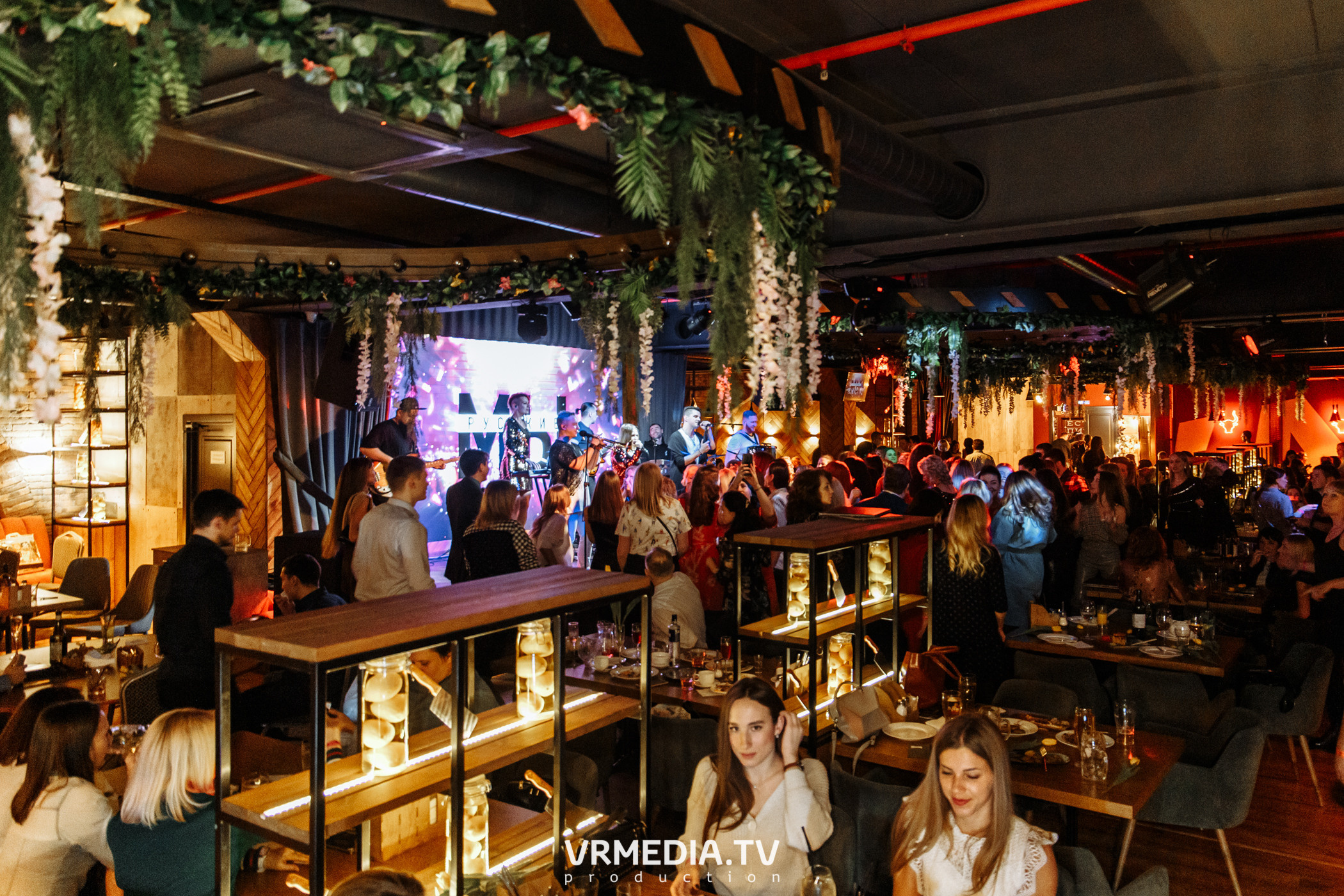 #ЖаркийЖенскийДень в гриль-баре «Жара»