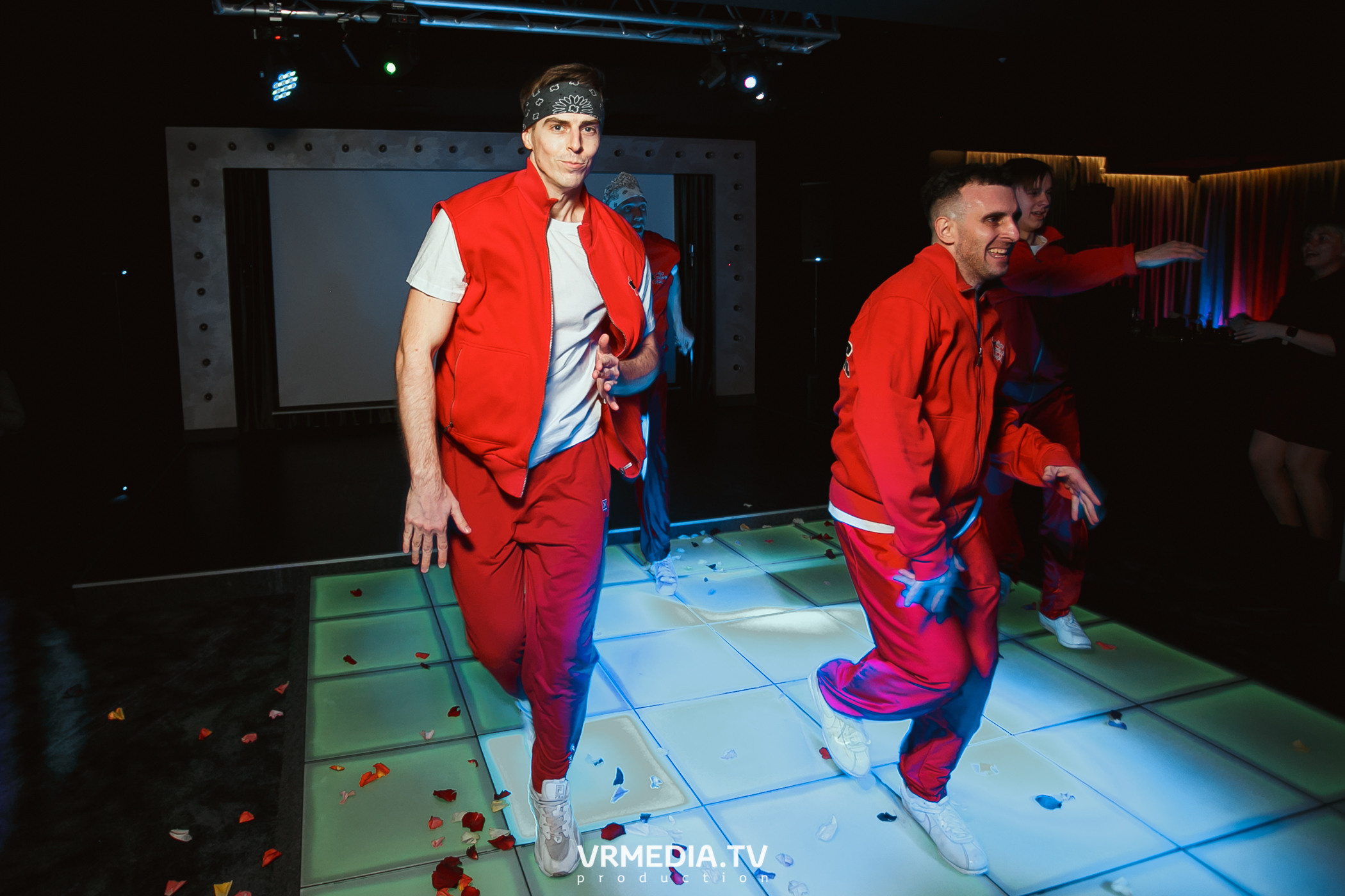 Women’s weekend в караоке «Volna»