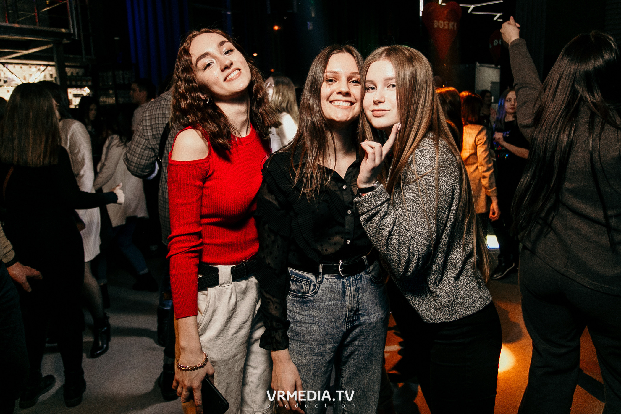 Выходные в баре «DOSKI»