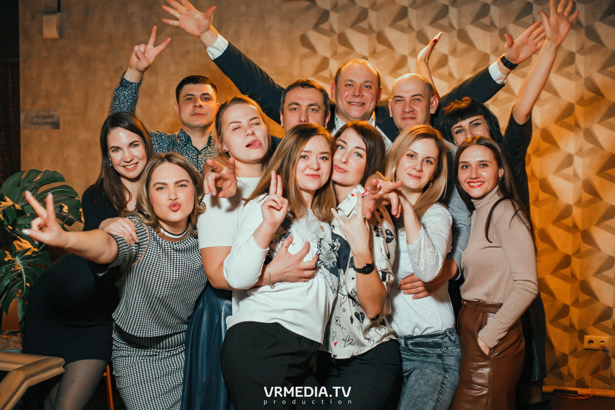 Выходные в баре «DOSKI»