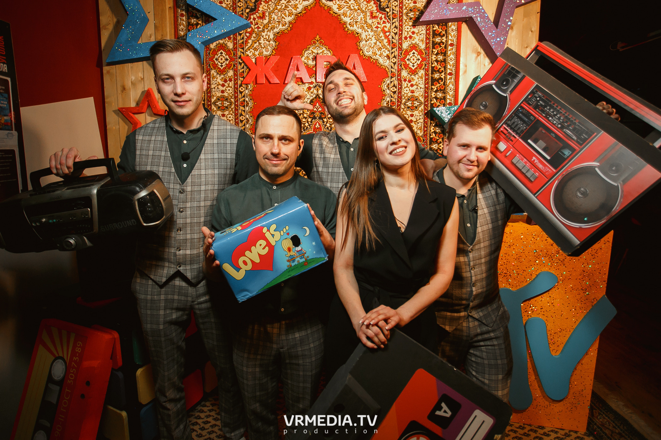 Крупным Планом в гриль-баре «Жара»