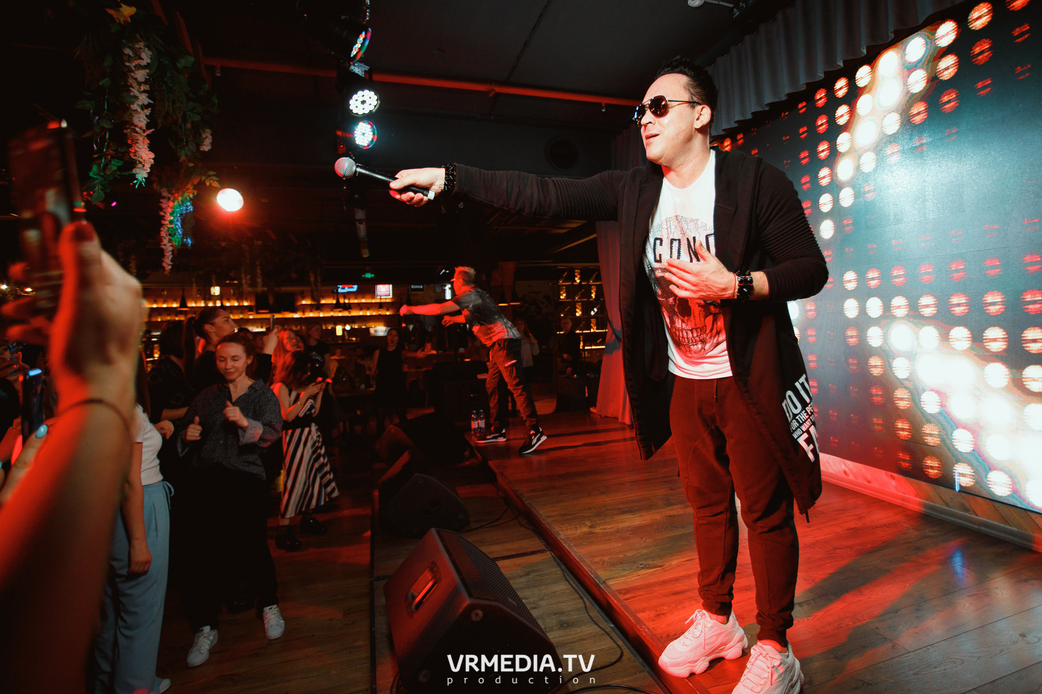 Концерт группы «Отпетые Мошенники» в гриль-баре «Жара»