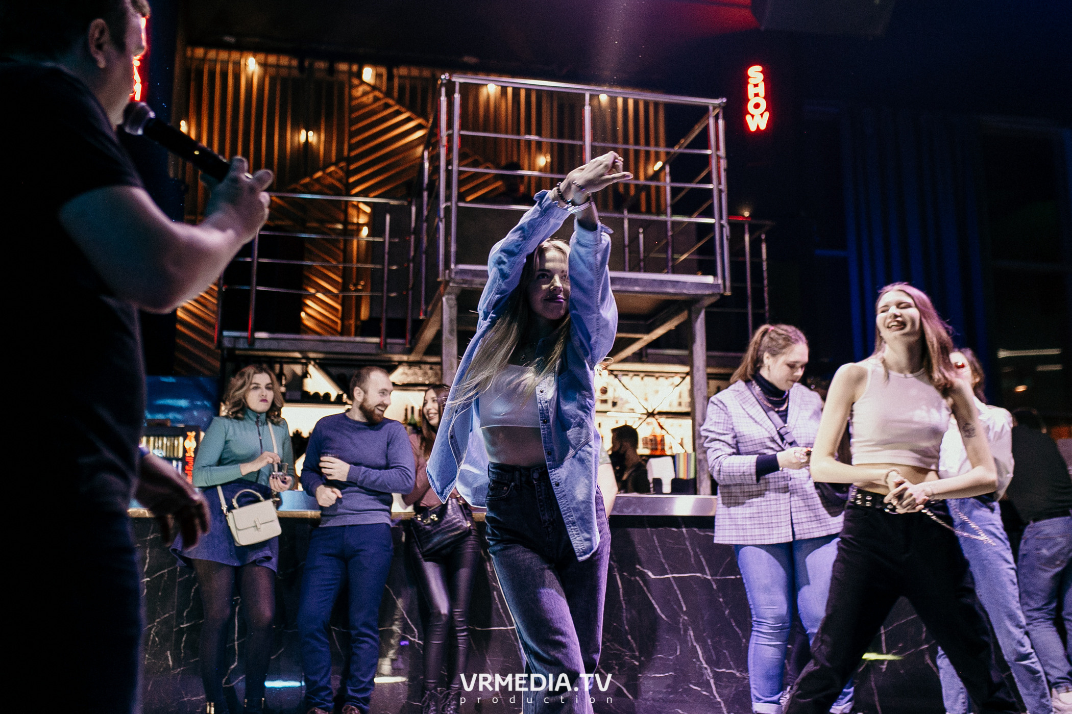 Выходные в баре «DOSKI»