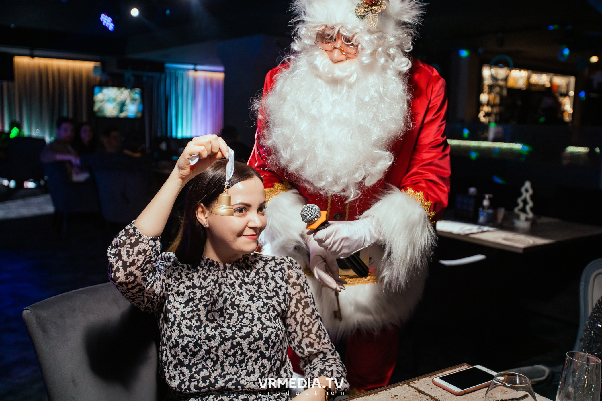 Merry Christmas в караоке «Volna»