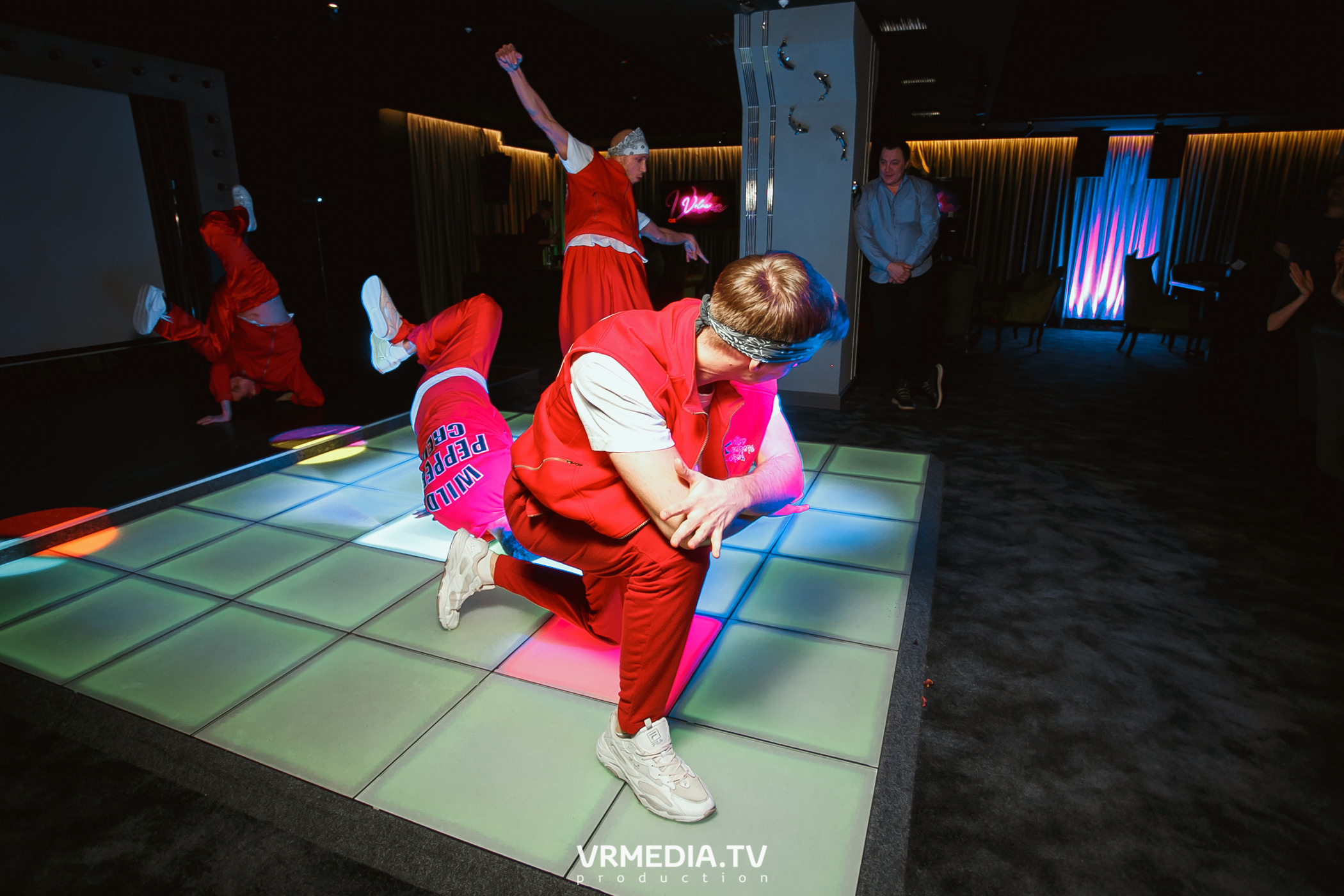 Women’s weekend в караоке «Volna»